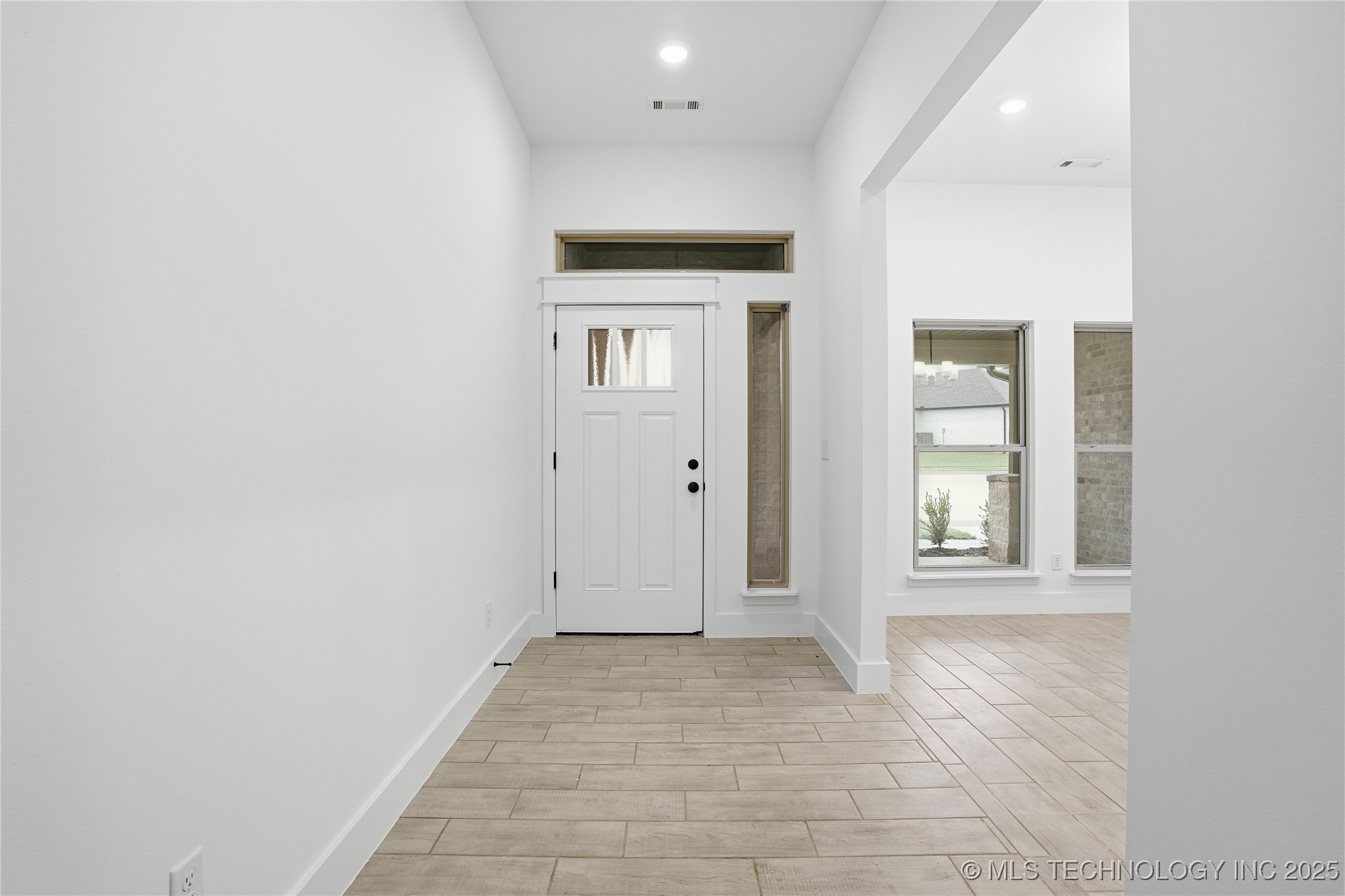 12910 S 20th Place E Property Photo 9