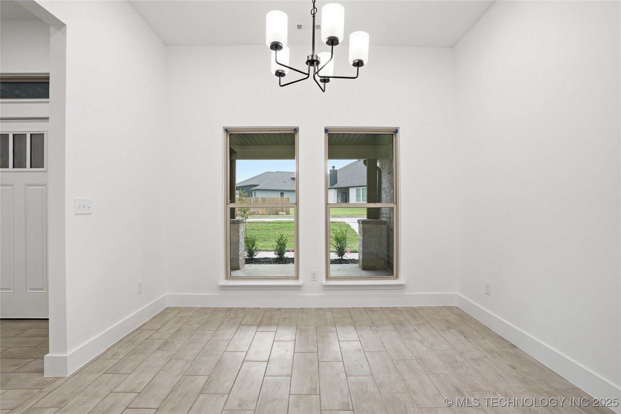 12910 S 20th Place E Property Photo 10