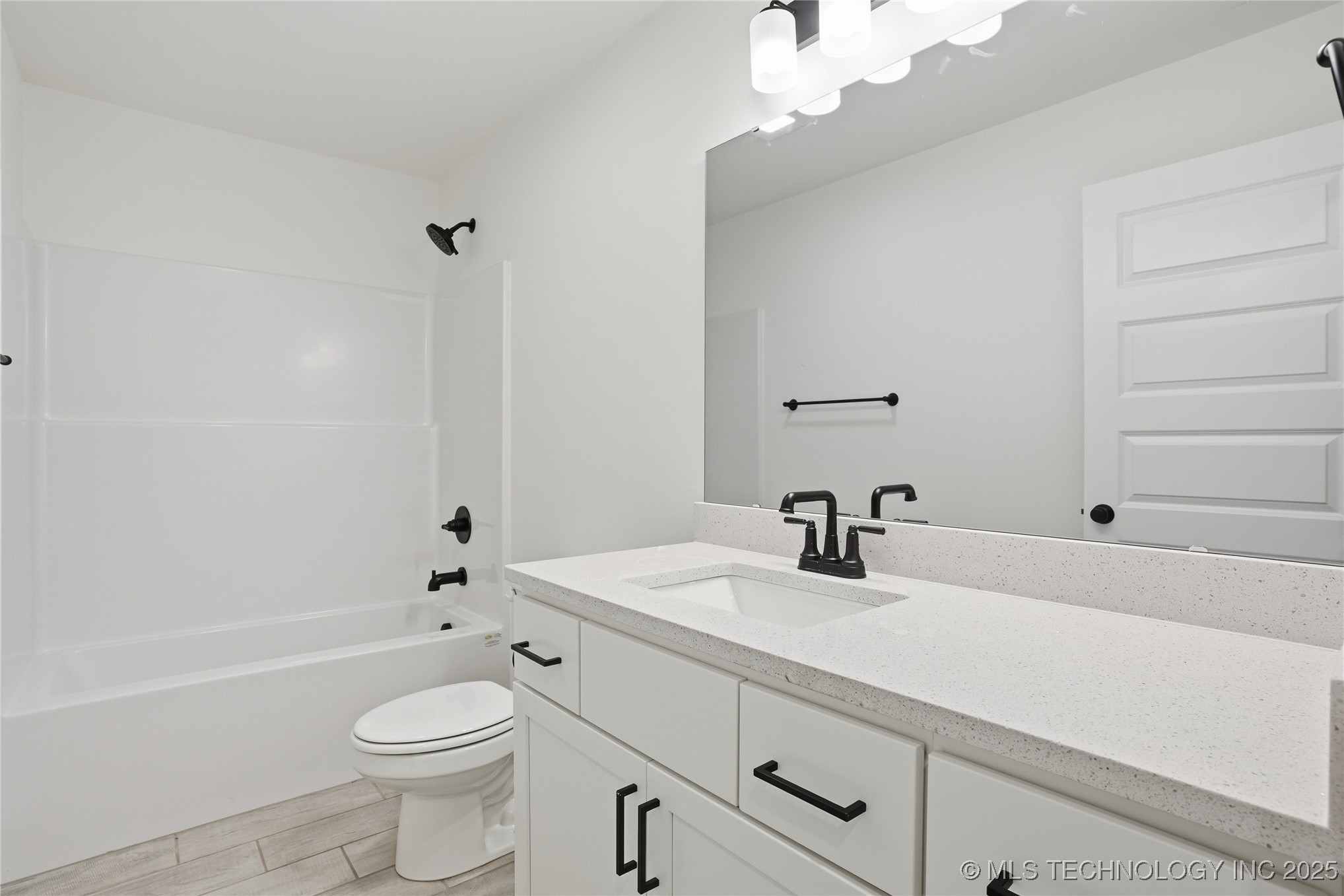 12910 S 20th Place E Property Photo 16