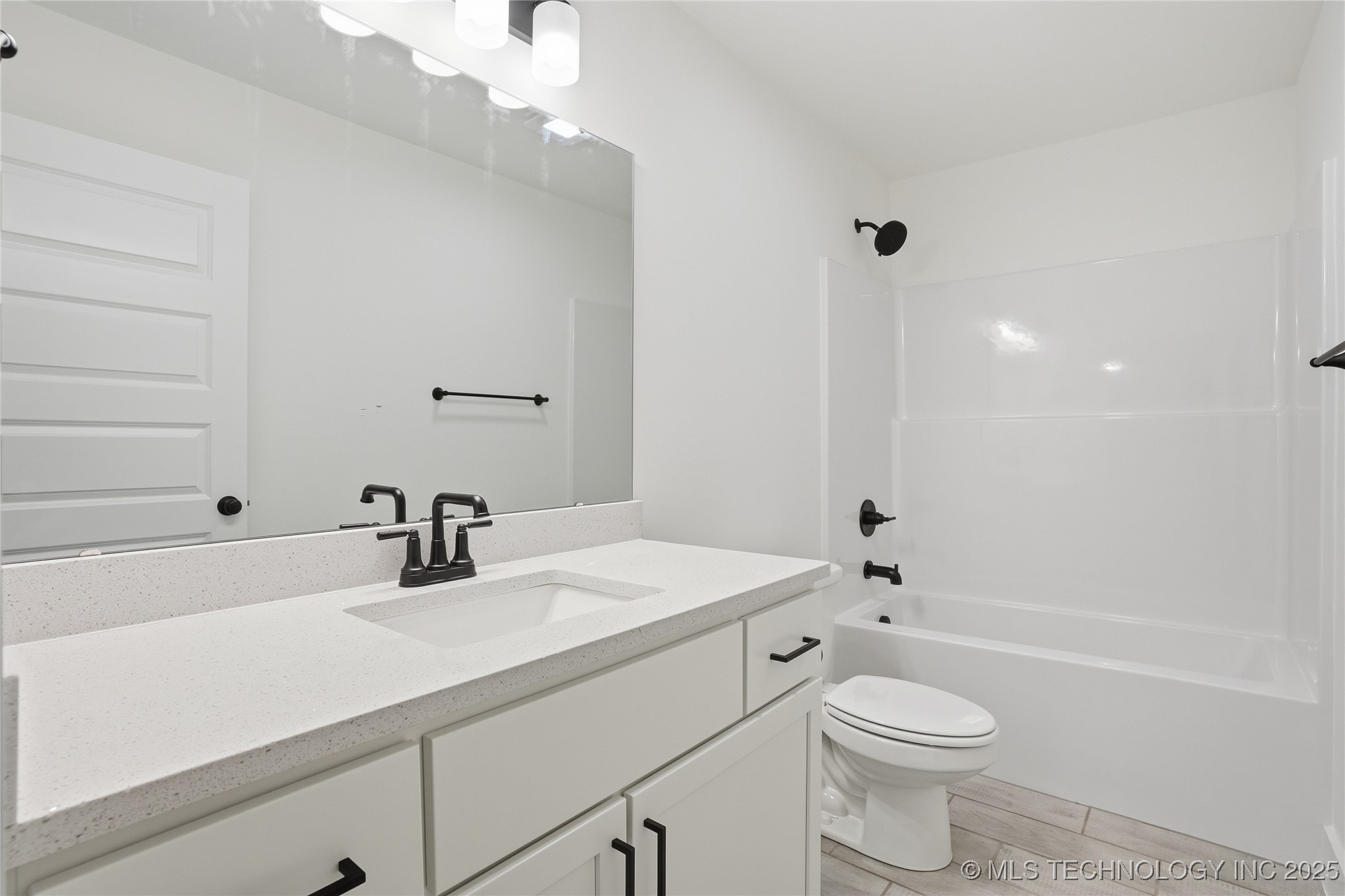 12910 S 20th Place E Property Photo 23