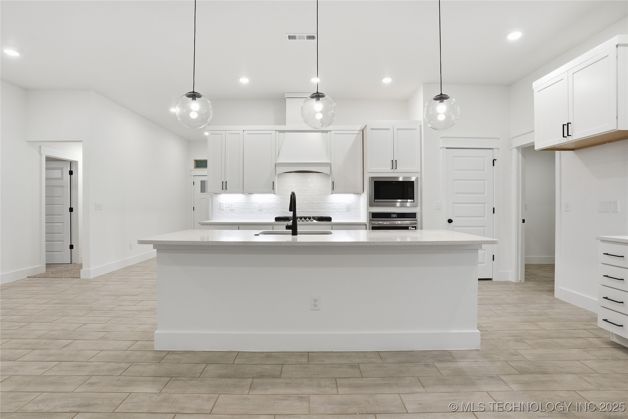 12910 S 20th Place E Property Photo 25