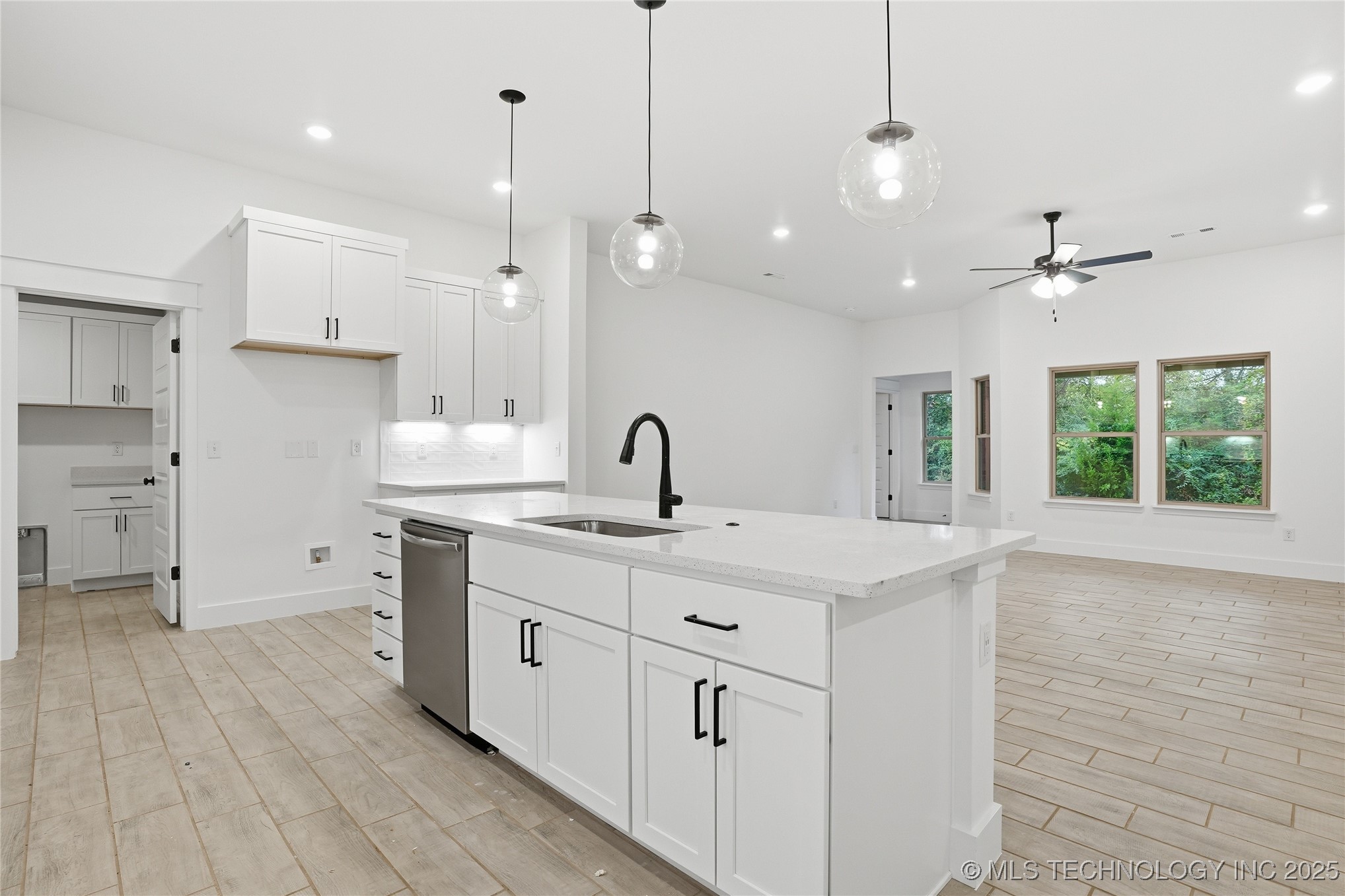 12910 S 20th Place E Property Photo 28