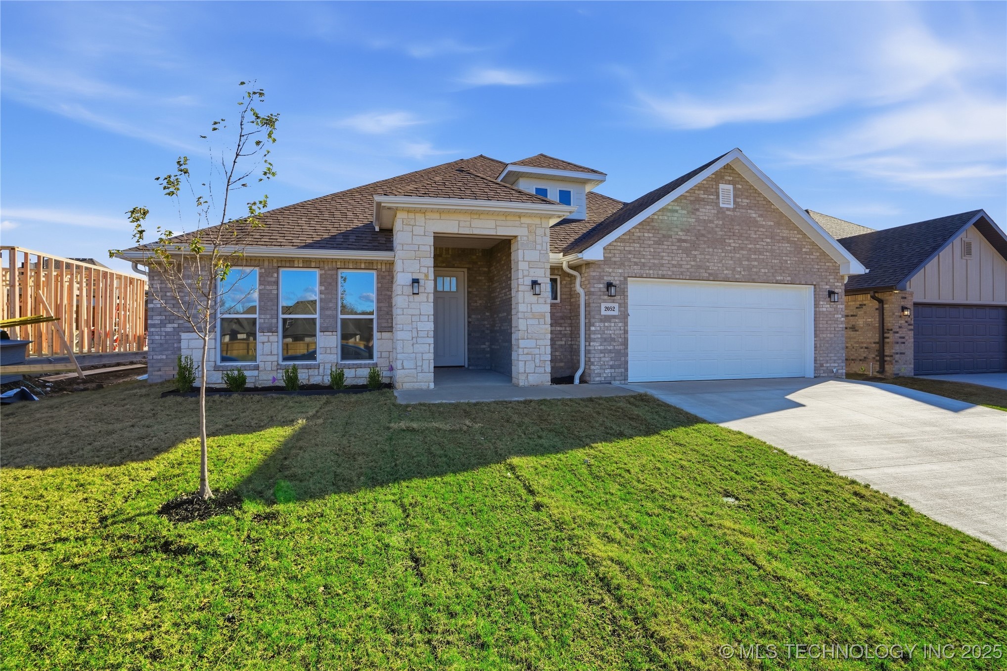 2052 E 129th Place S Property Photo 3