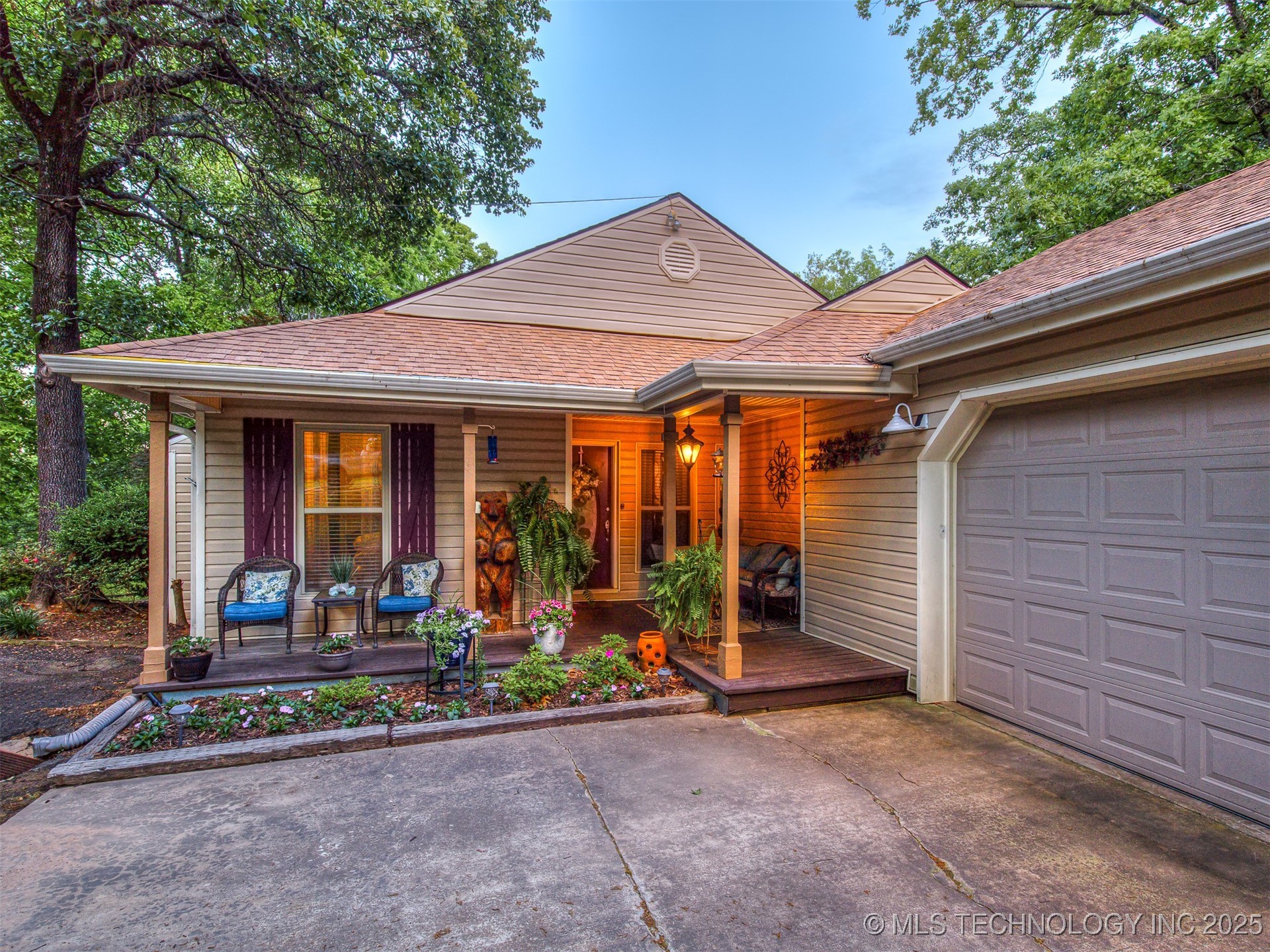 34052 E 703 Road Property Photo 1