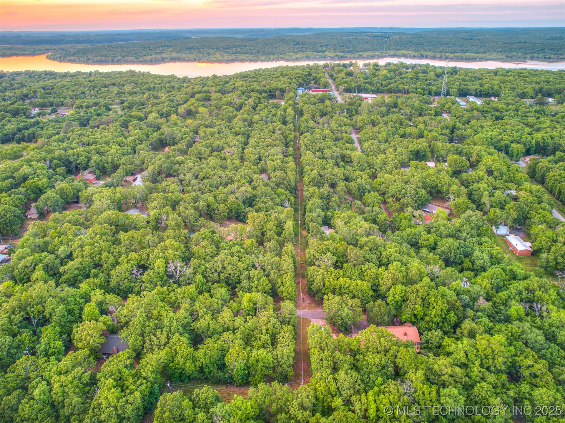 34052 E 703 Road Property Photo 12