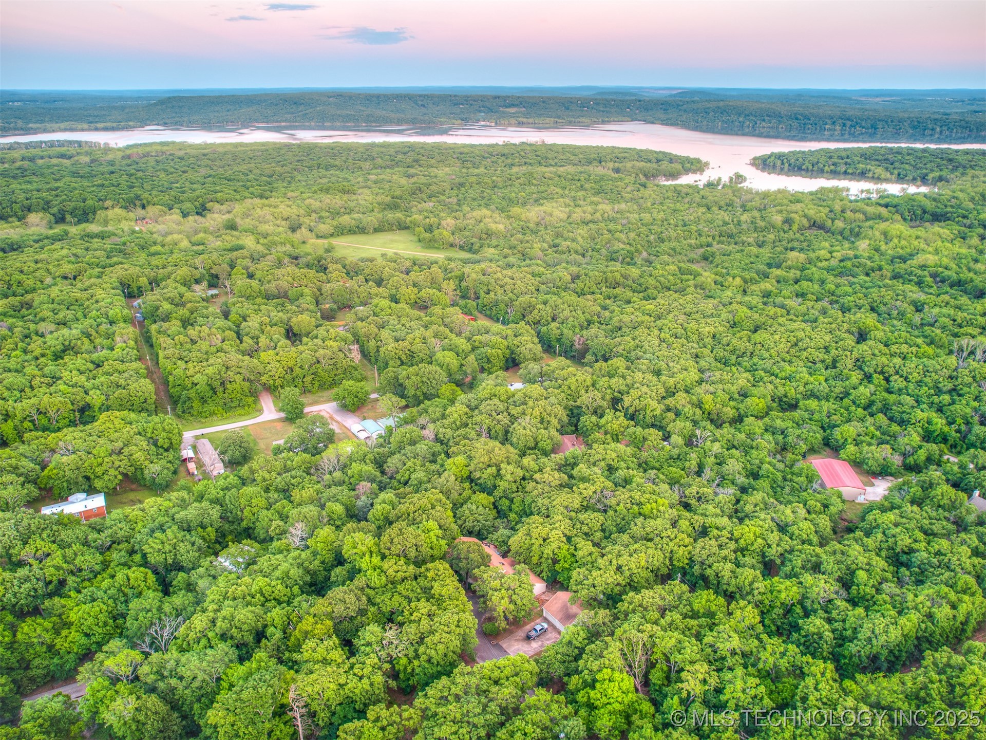 34052 E 703 Road Property Photo 13