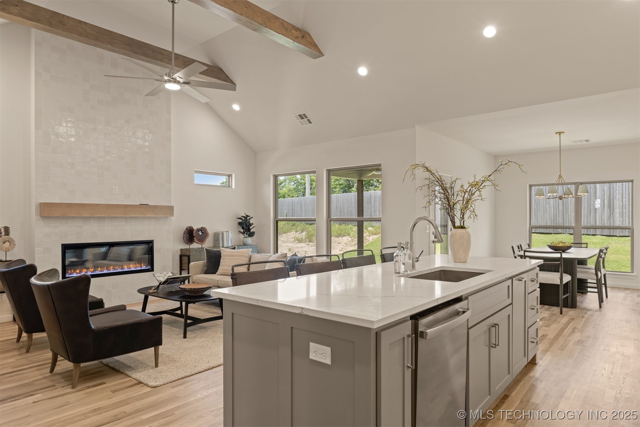 1331 N Beech Street Property Photo 18