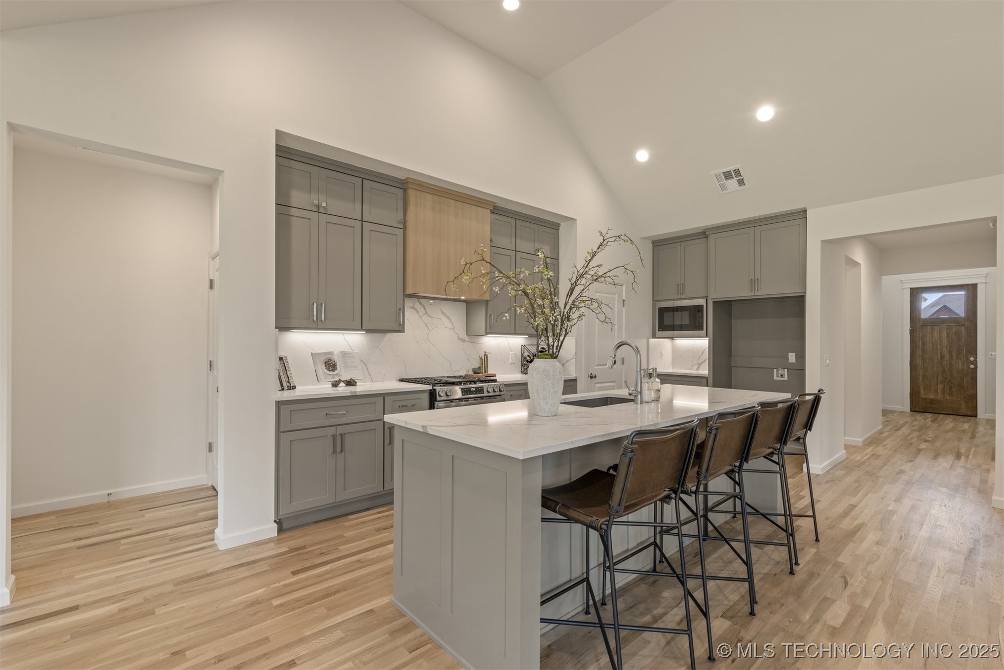 1331 N Beech Street Property Photo 21