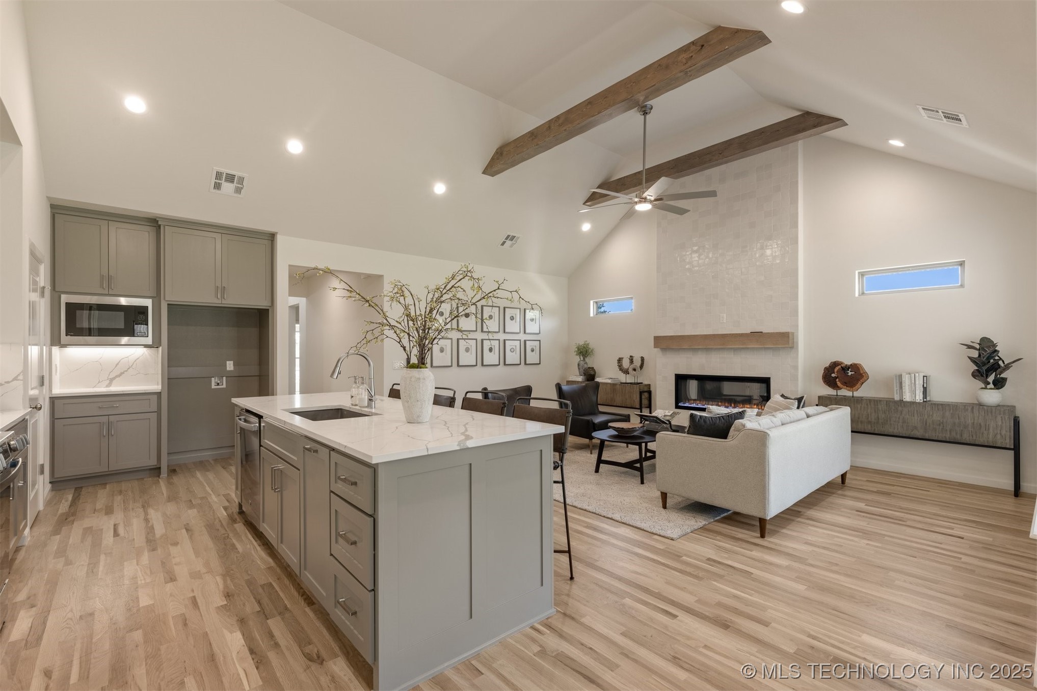 1331 N Beech Street Property Photo 24