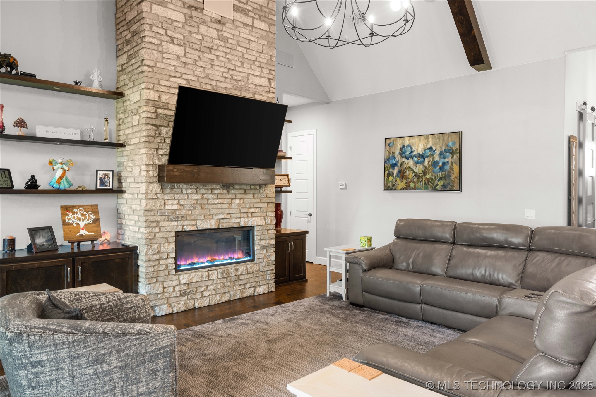 1580 Dawson Drive Property Photo 8