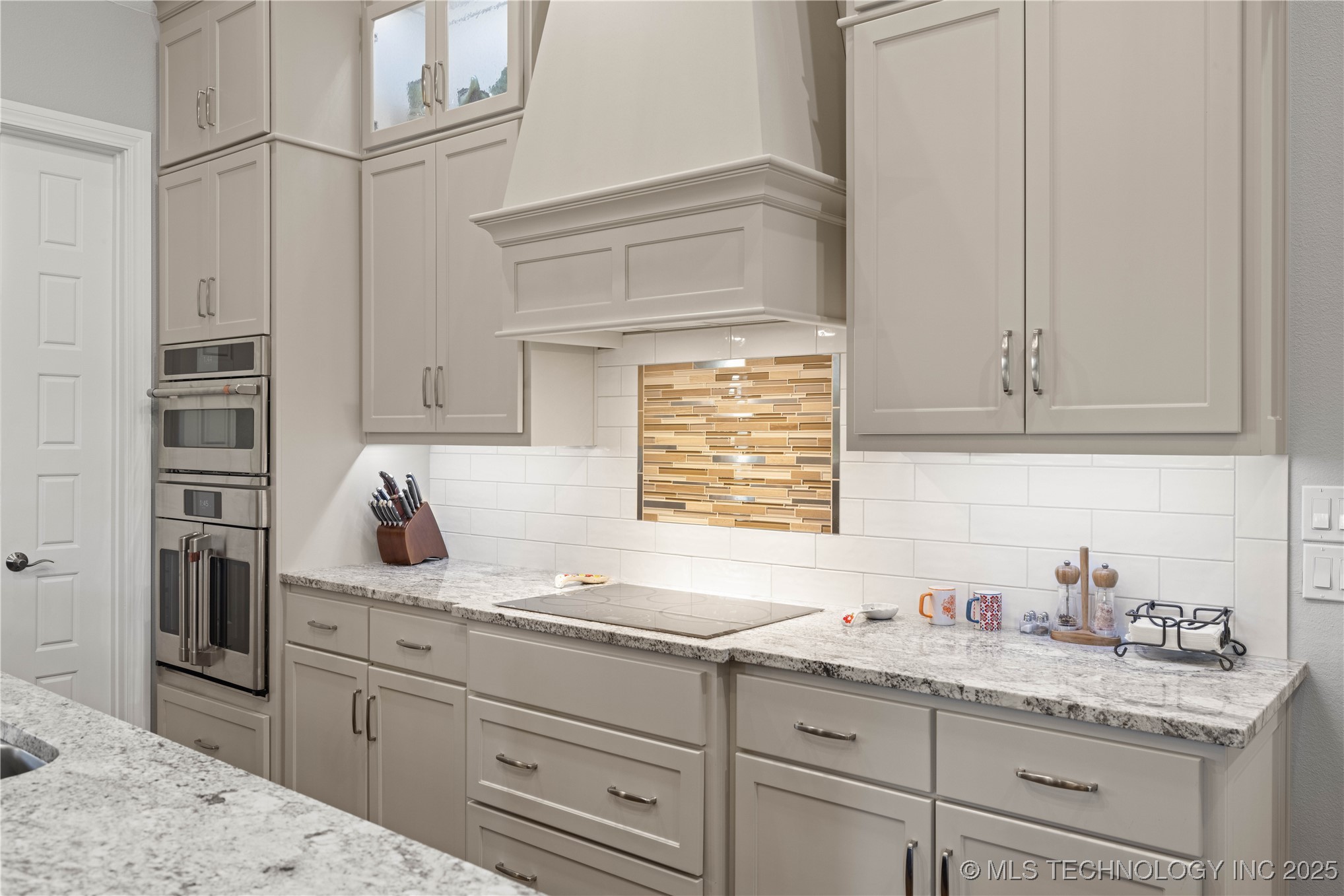 1580 Dawson Drive Property Photo 15