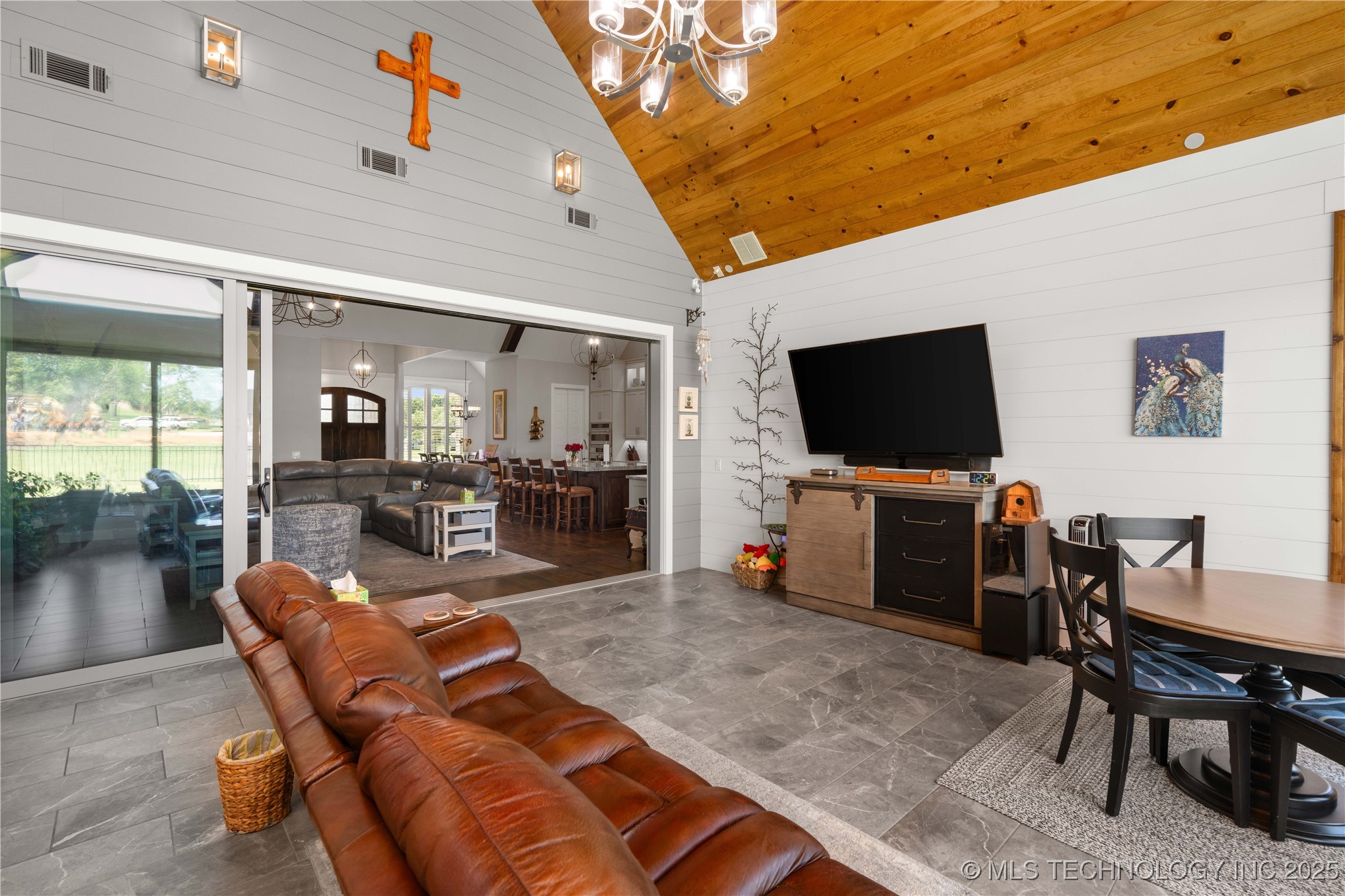 1580 Dawson Drive Property Photo 19