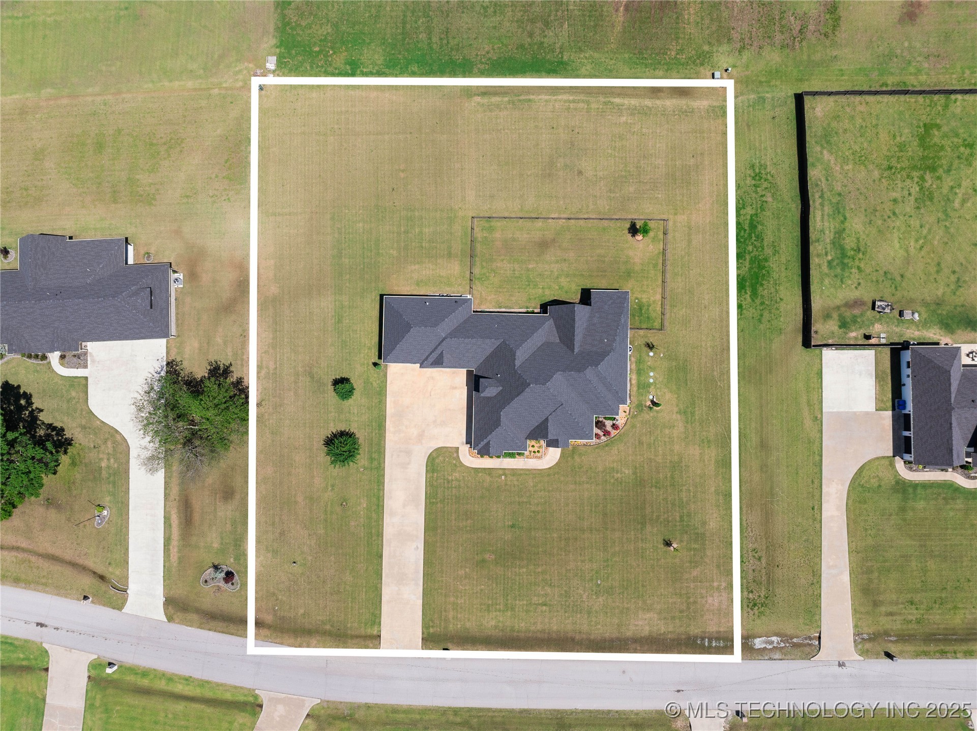 1580 Dawson Drive Property Photo 71