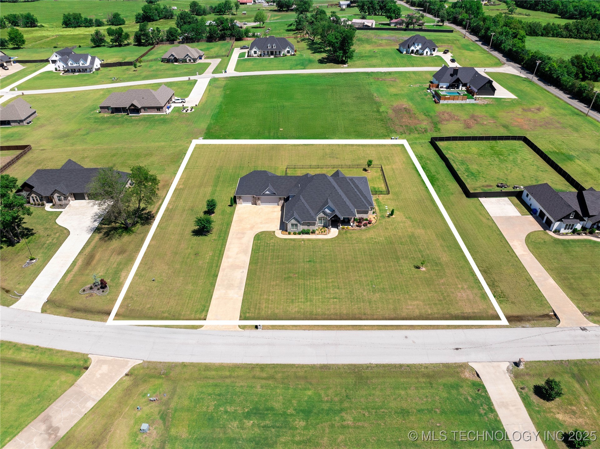 1580 Dawson Drive Property Photo 73