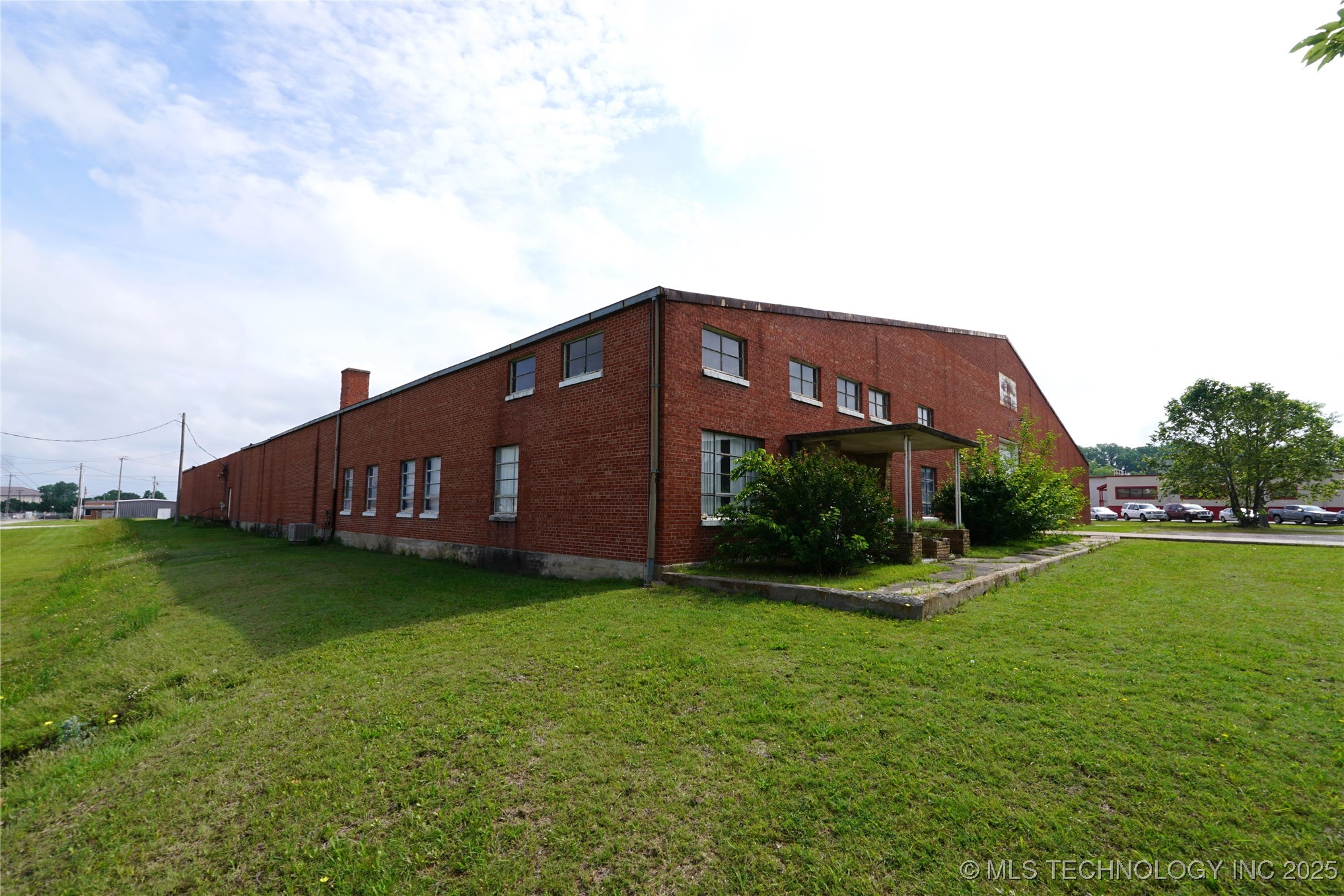 1900 B. Street Property Photo 2