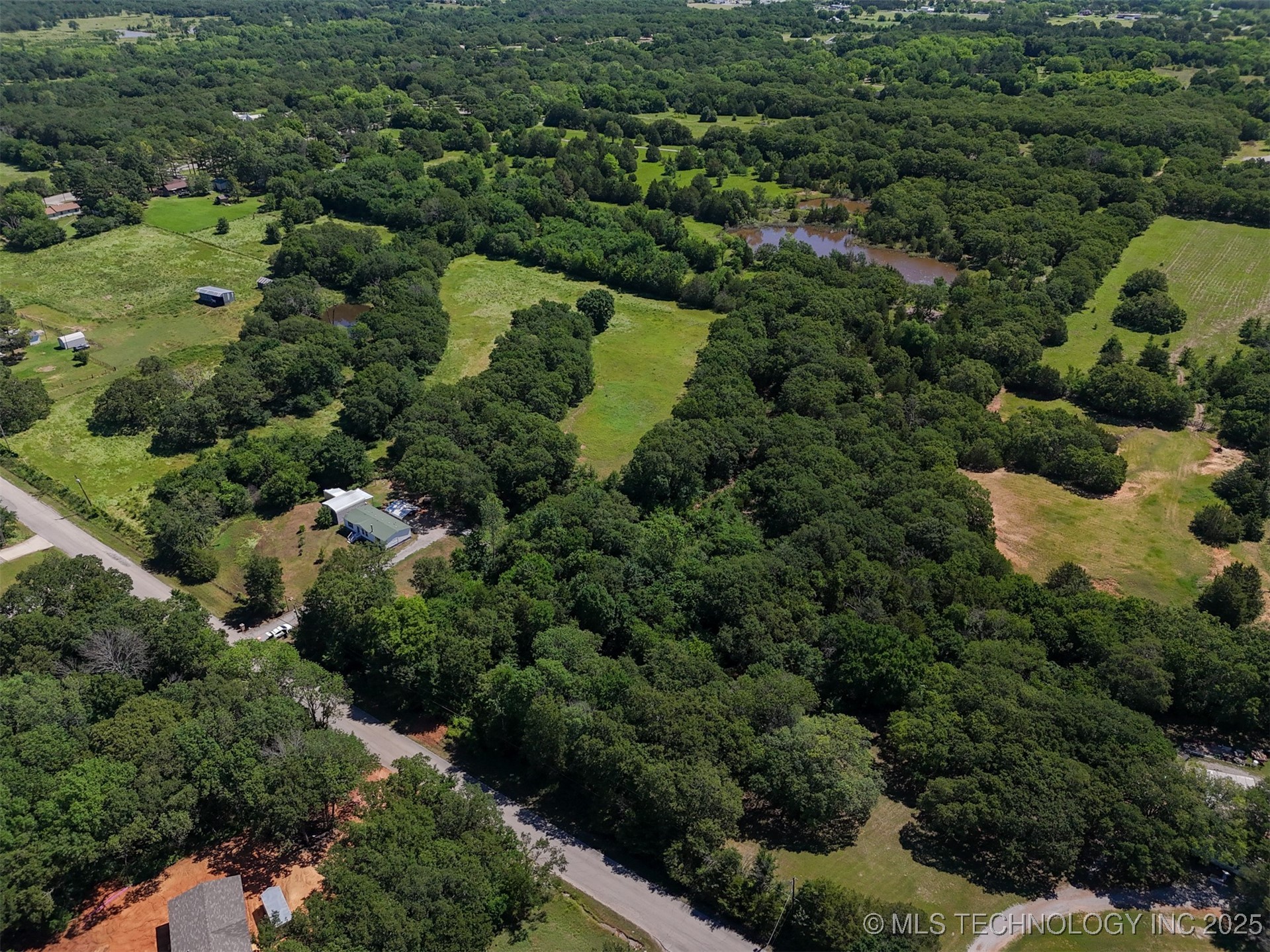 00 Harvey Road Property Photo 2