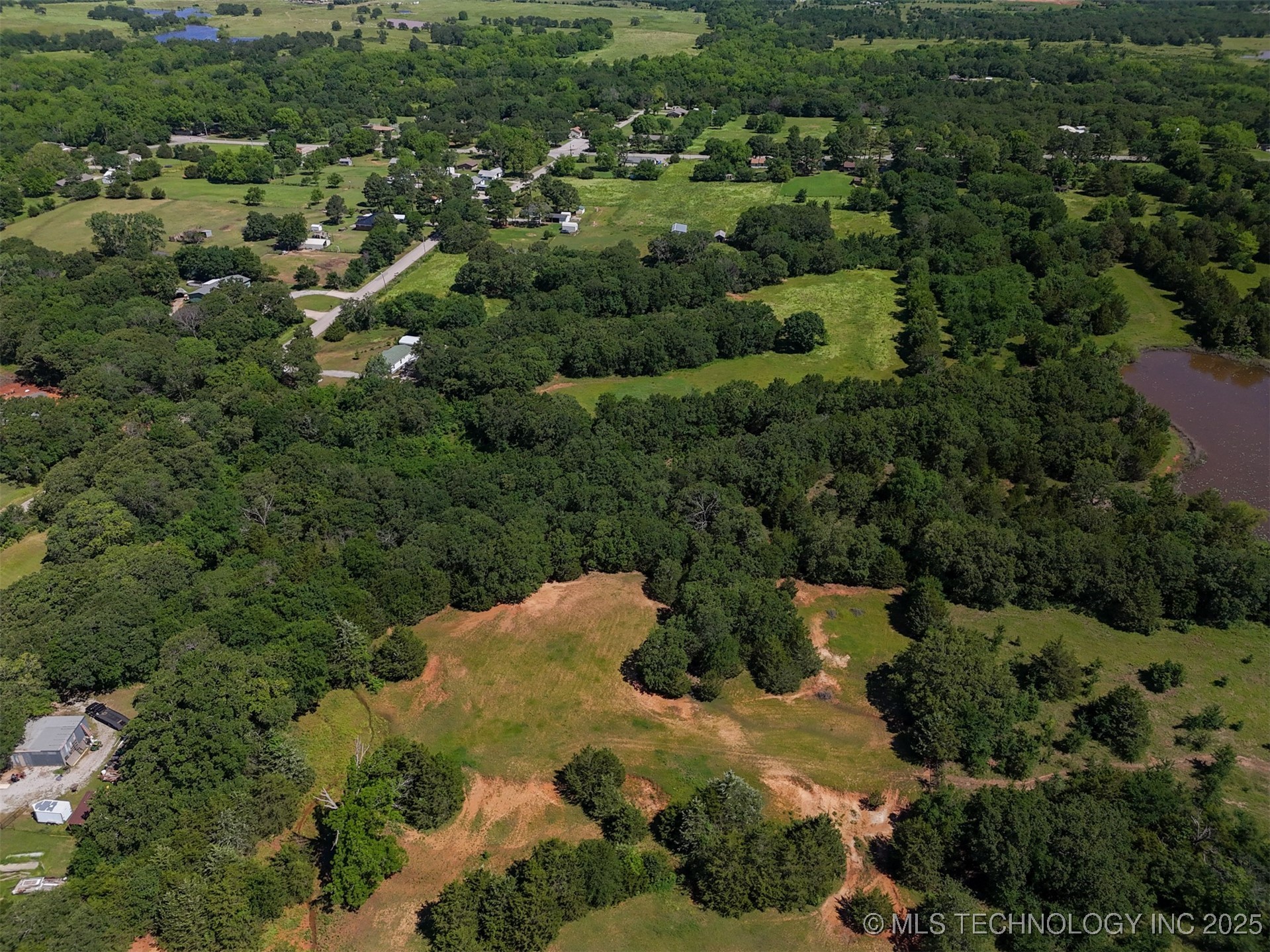 00 Harvey Road Property Photo 4