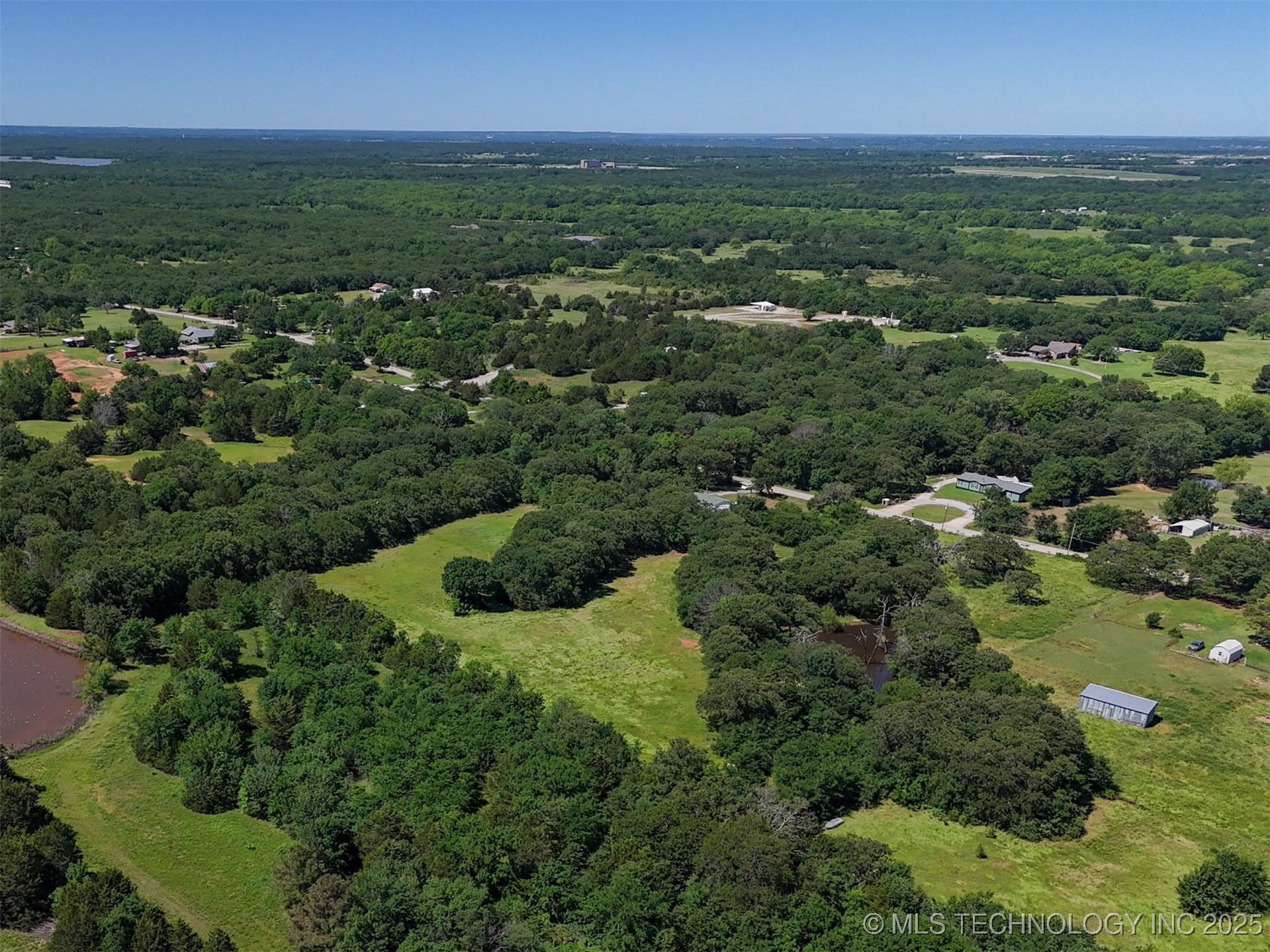 00 Harvey Road Property Photo 7
