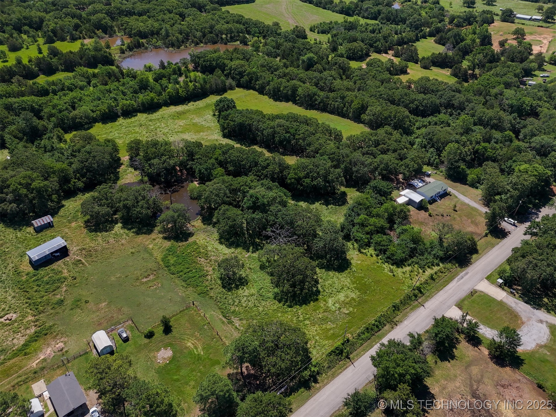 00 Harvey Road Property Photo 13