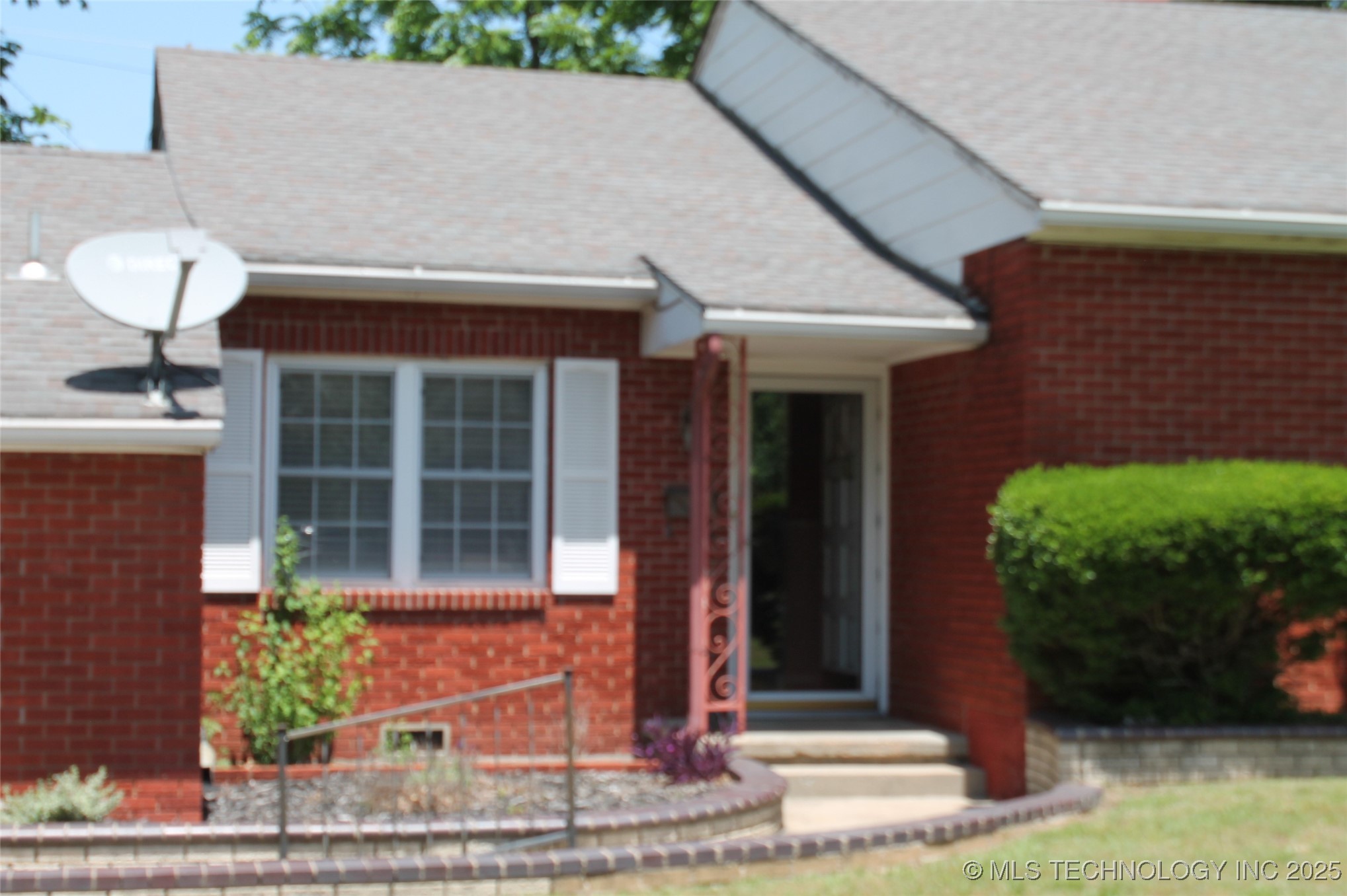 1507 E Seminole Property Photo 1