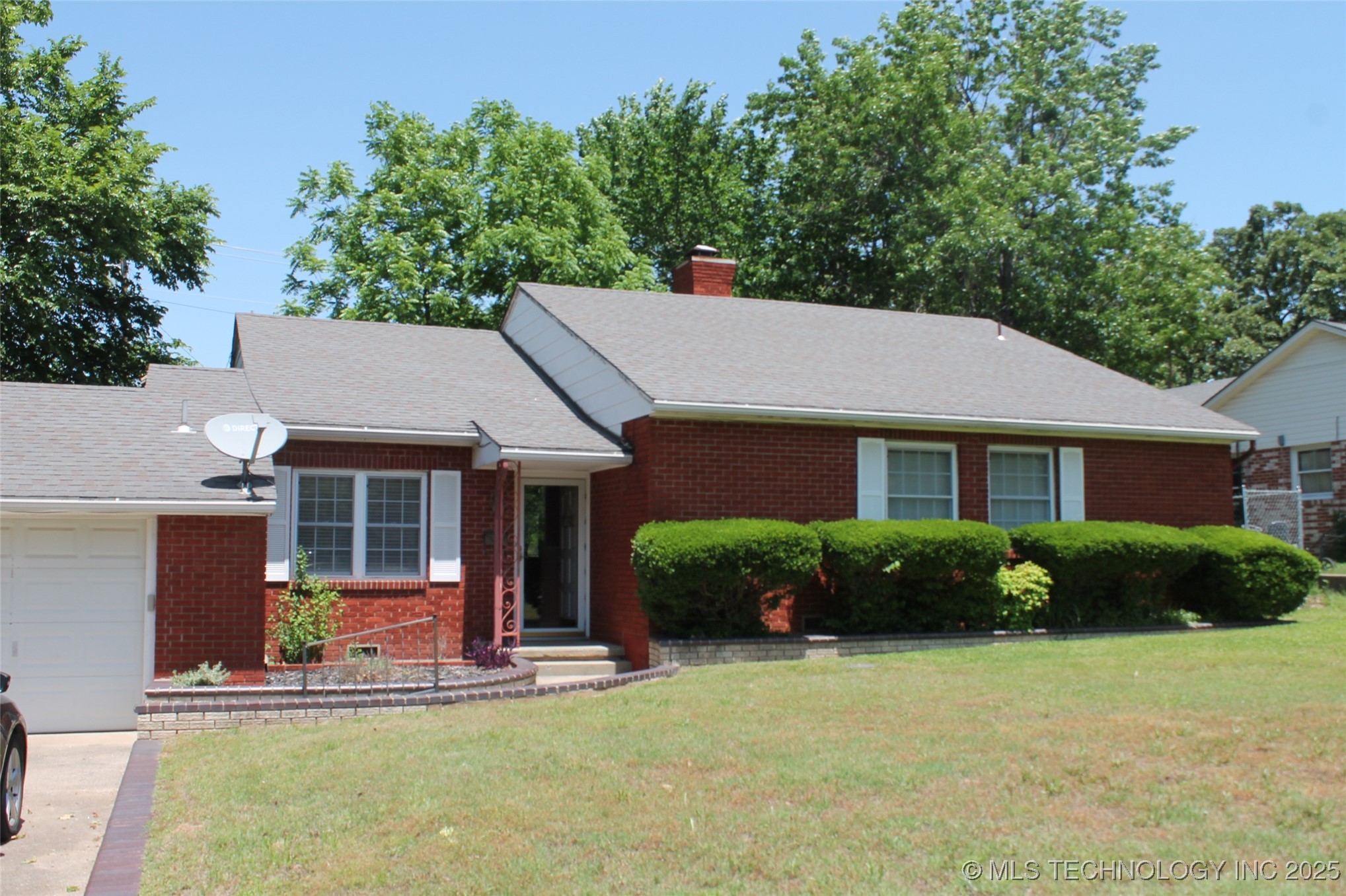 1507 E Seminole Property Photo 4