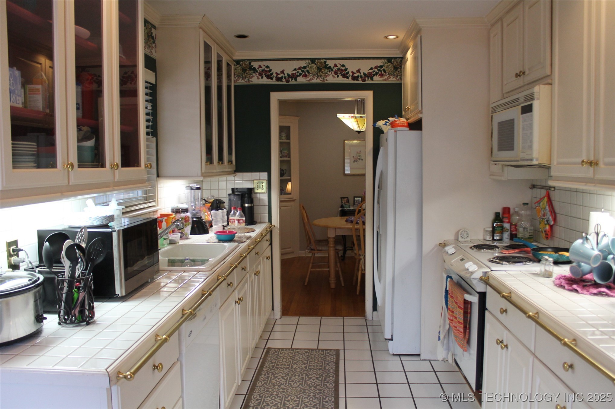 1507 E Seminole Property Photo 12