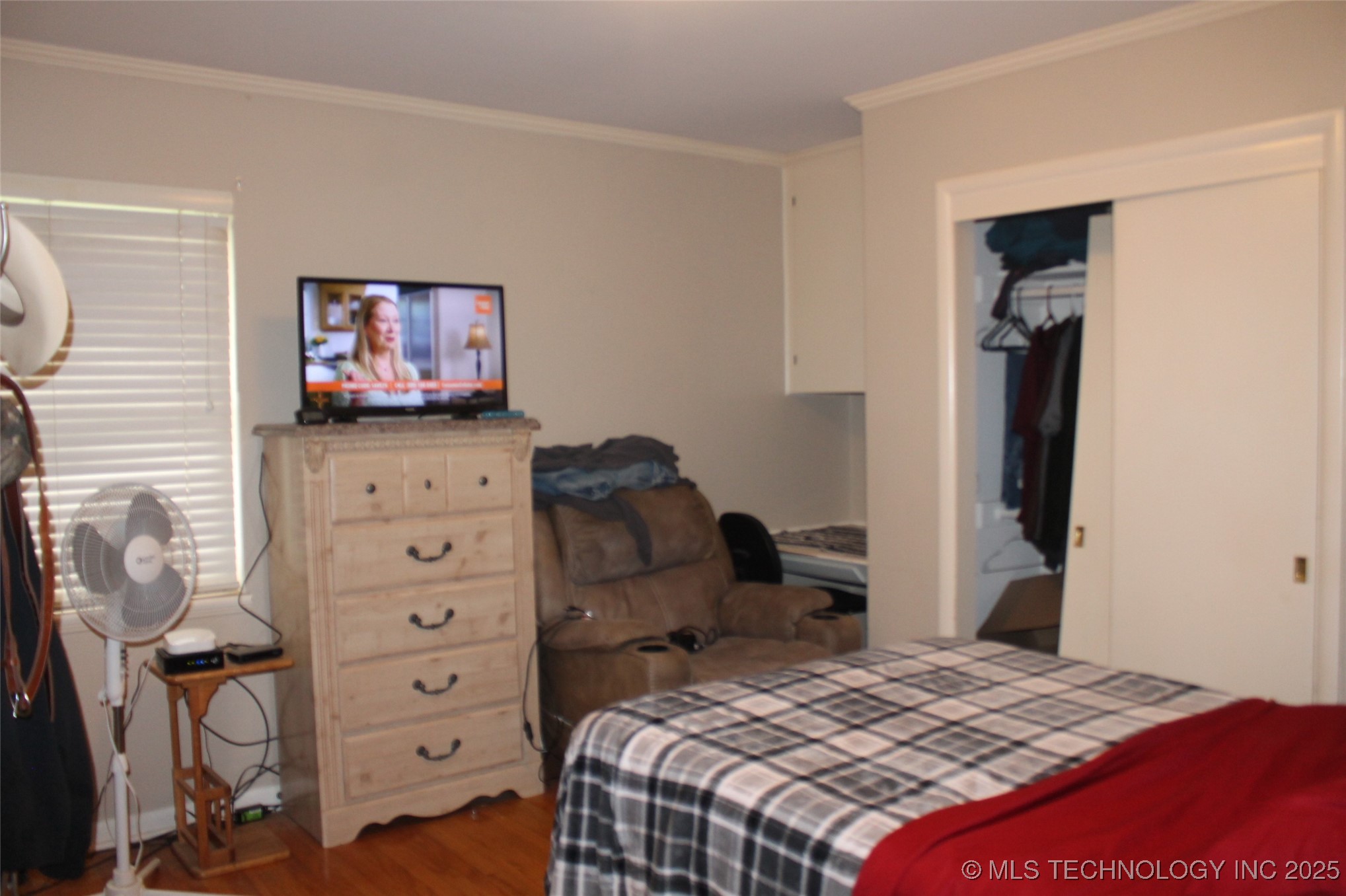 1507 E Seminole Property Photo 17