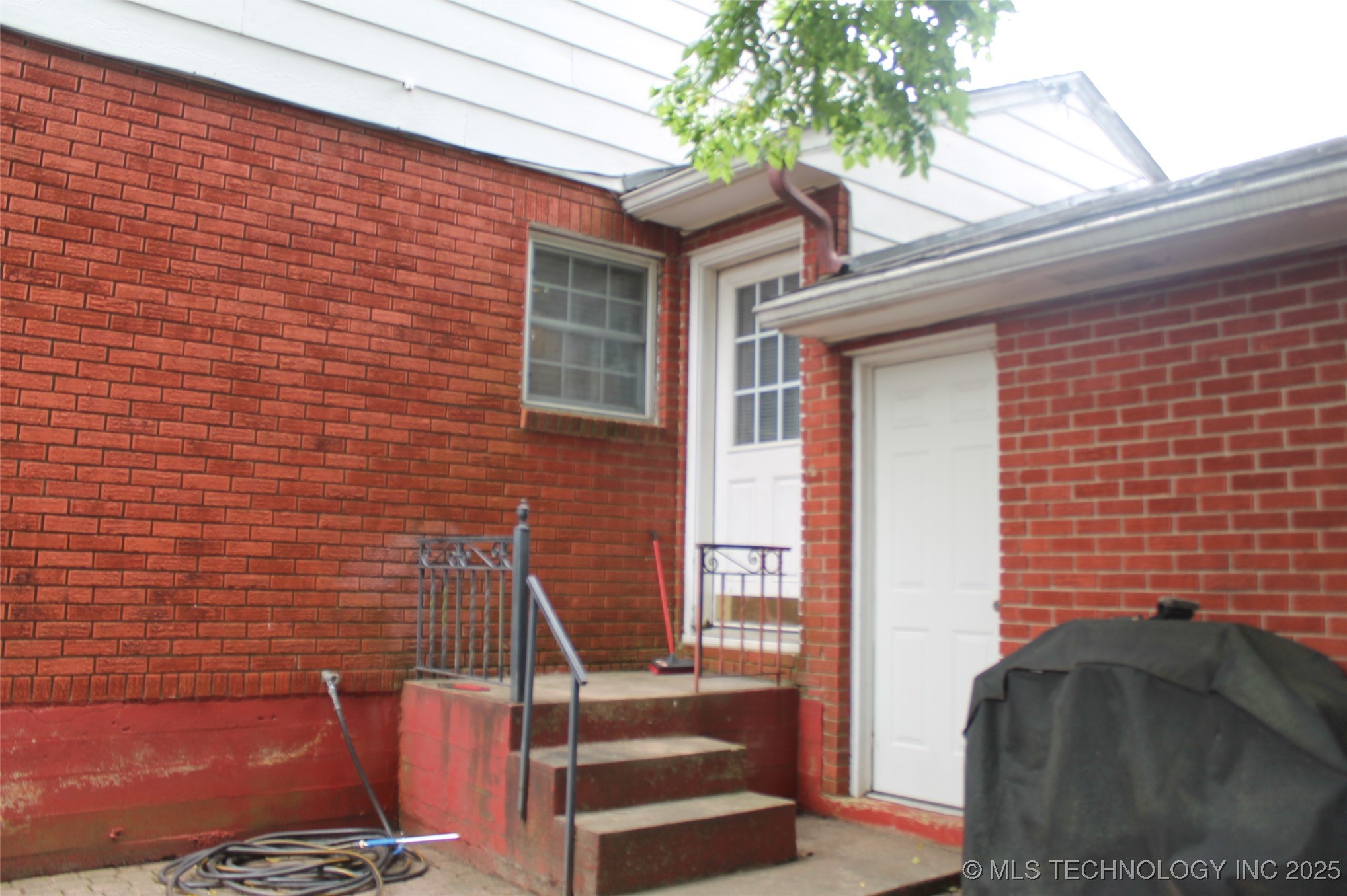 1507 E Seminole Property Photo 22