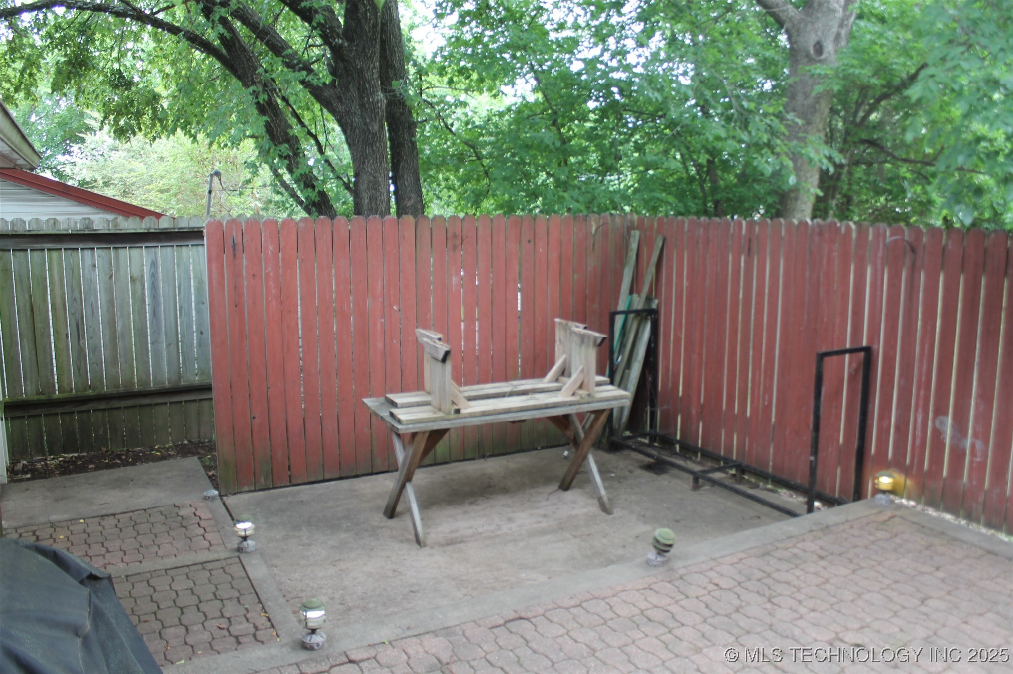 1507 E Seminole Property Photo 24