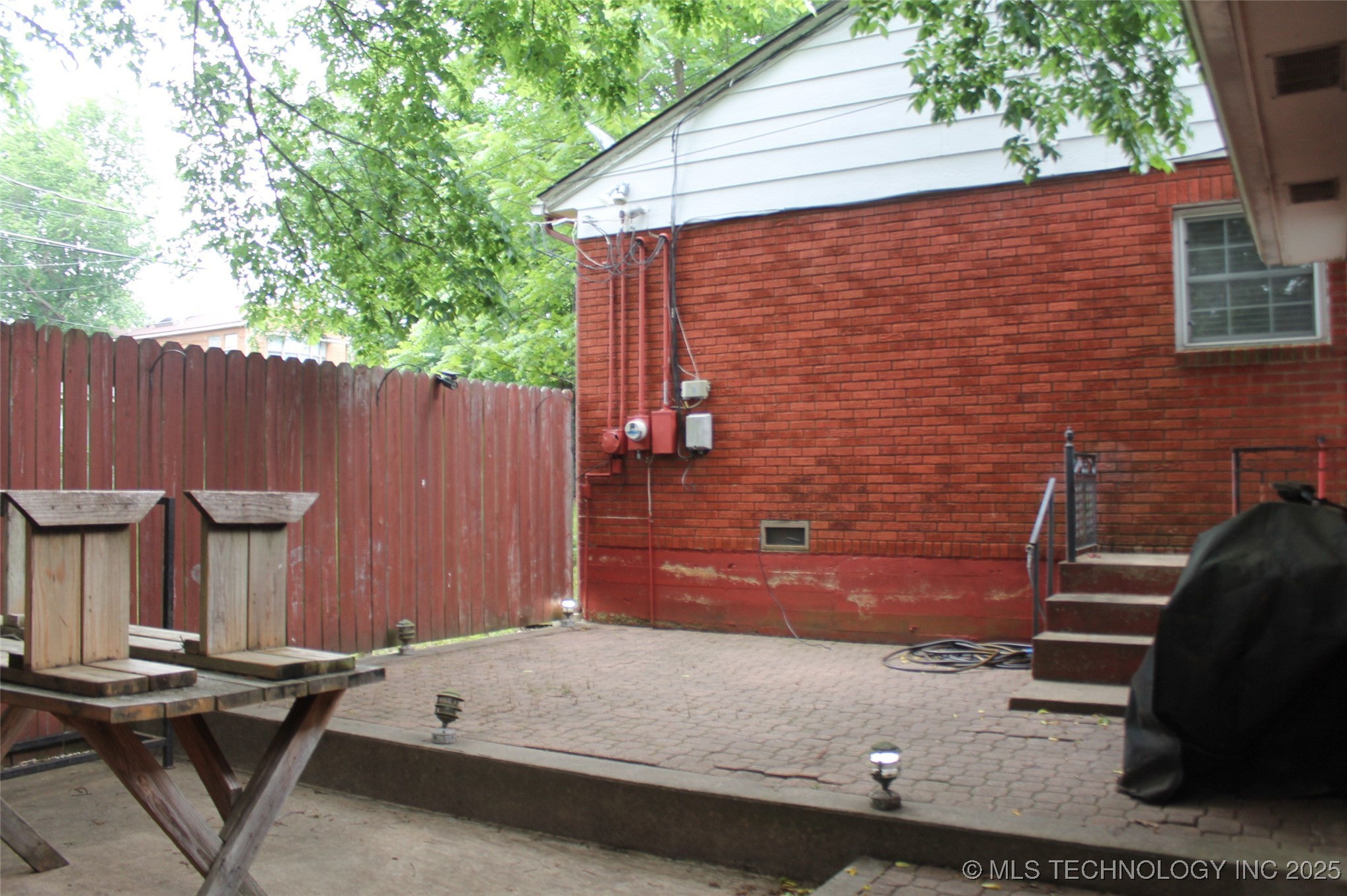 1507 E Seminole Property Photo 25