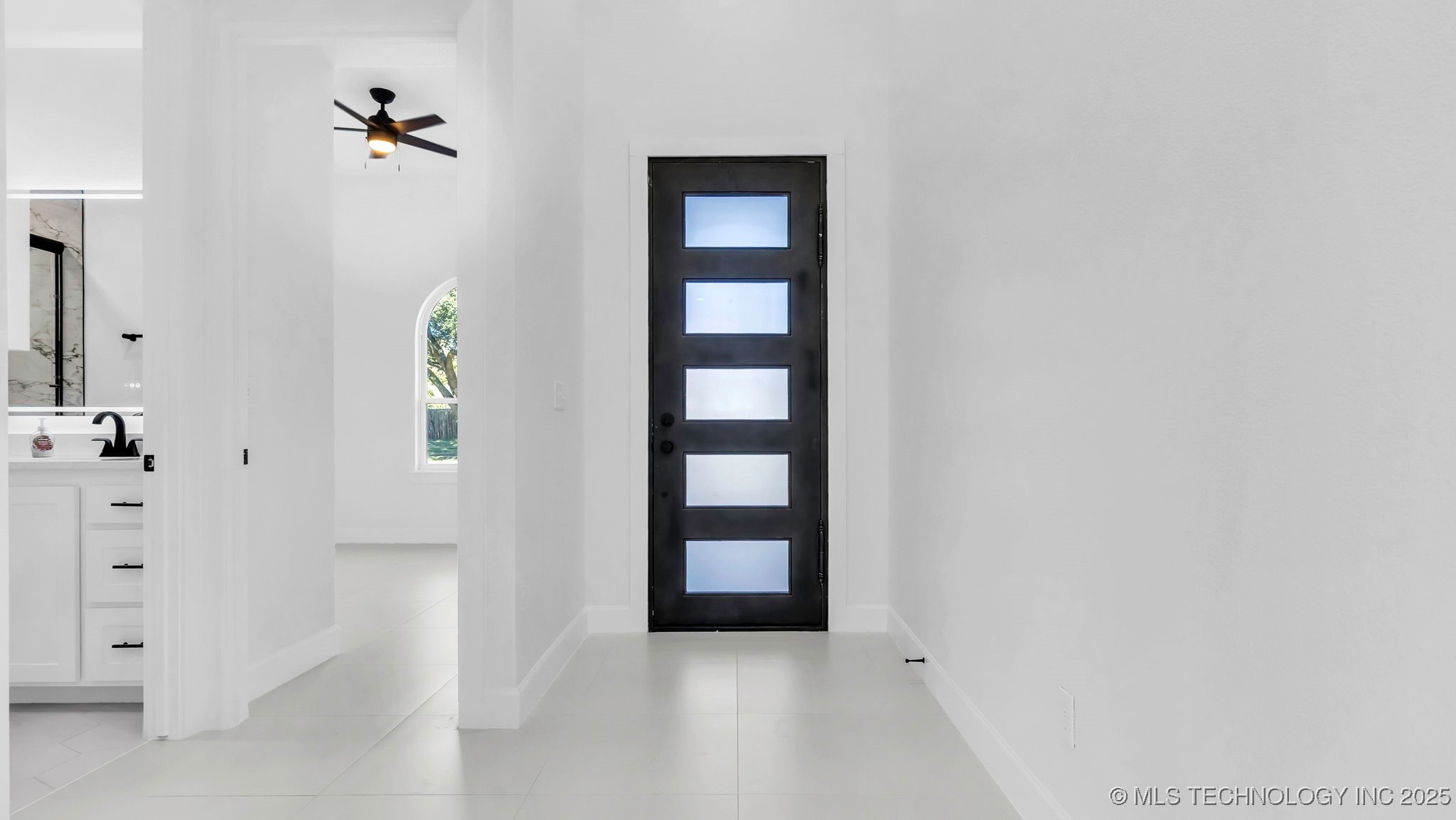 408 E Cherokee Street Property Photo 8