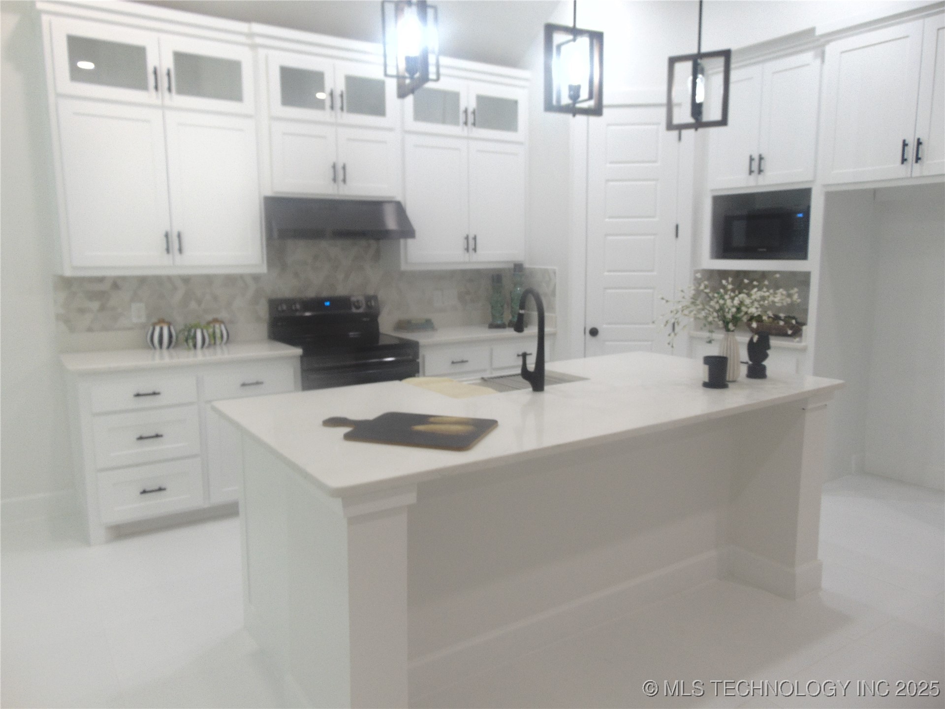 408 E Cherokee Street Property Photo 17