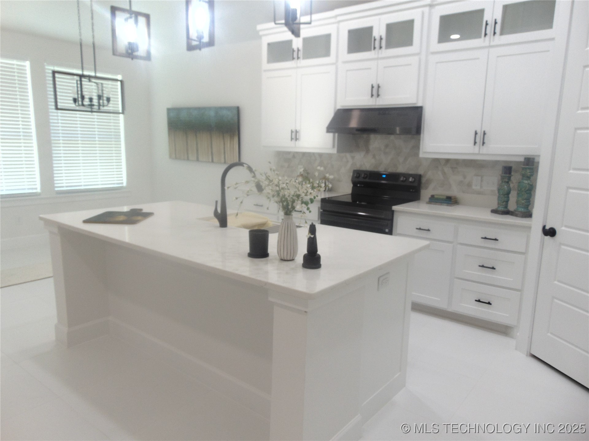 408 E Cherokee Street Property Photo 20