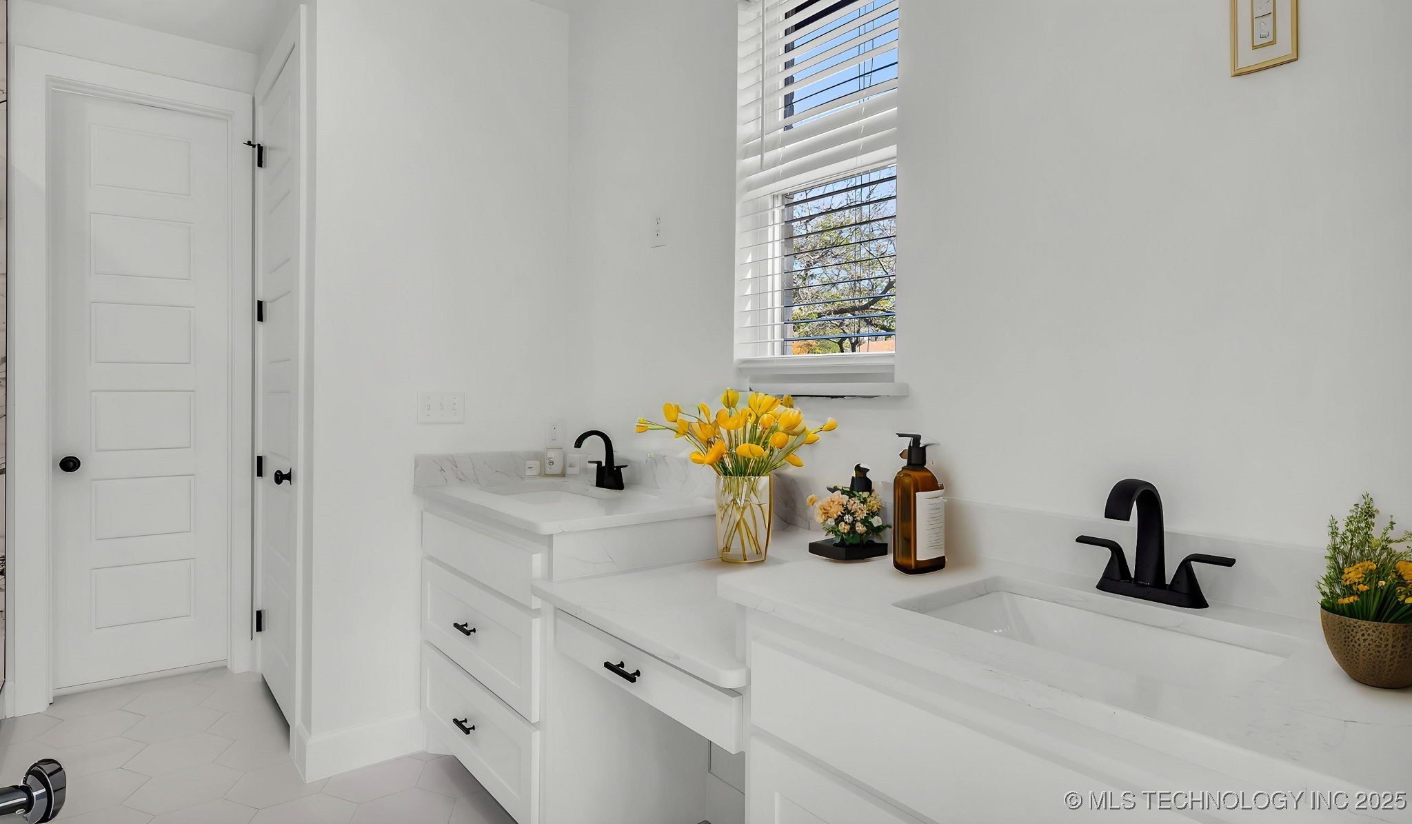 408 E Cherokee Street Property Photo 27