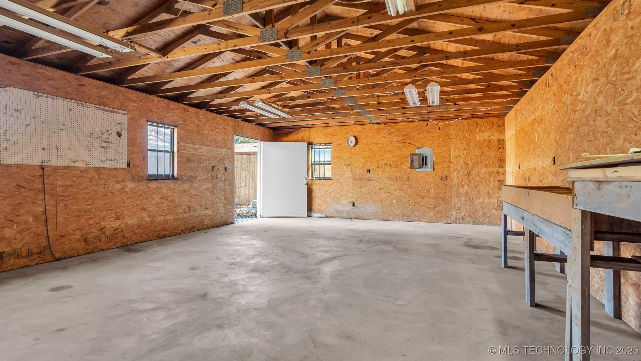 408 E Cherokee Street Property Photo 52