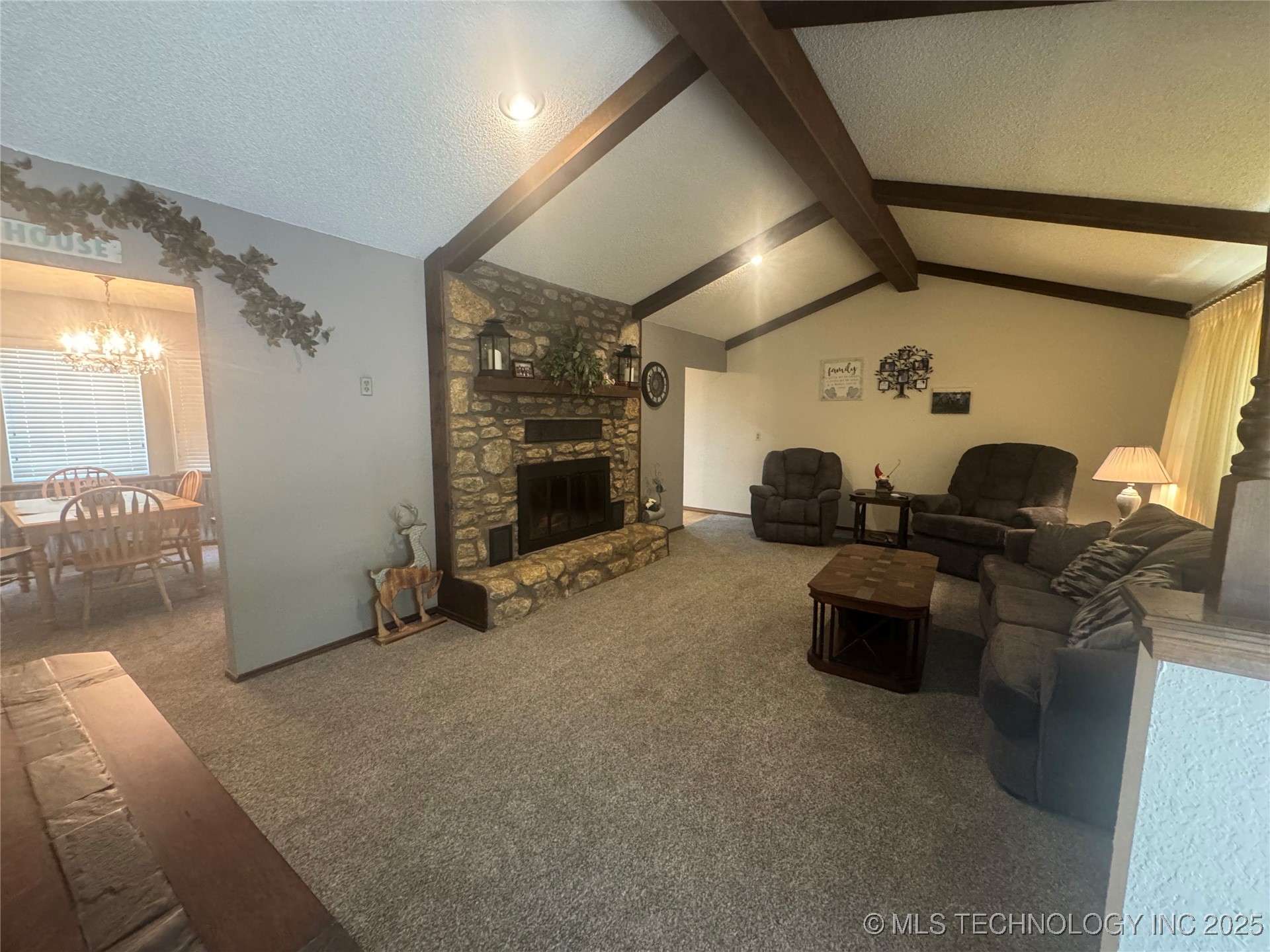 909 Bayshore Drive Property Photo 4