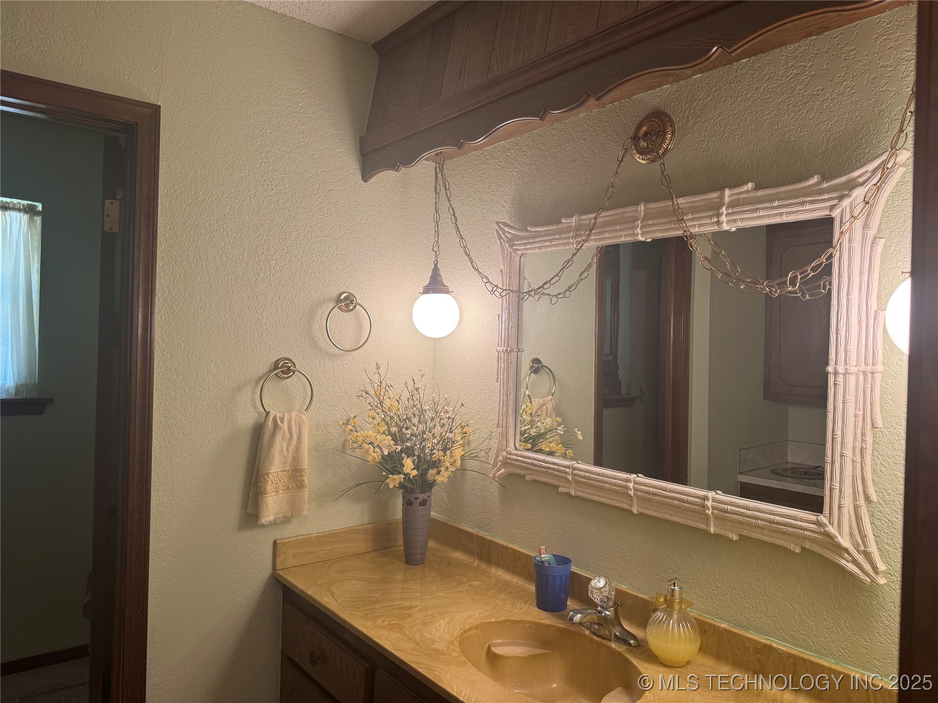 909 Bayshore Drive Property Photo 18