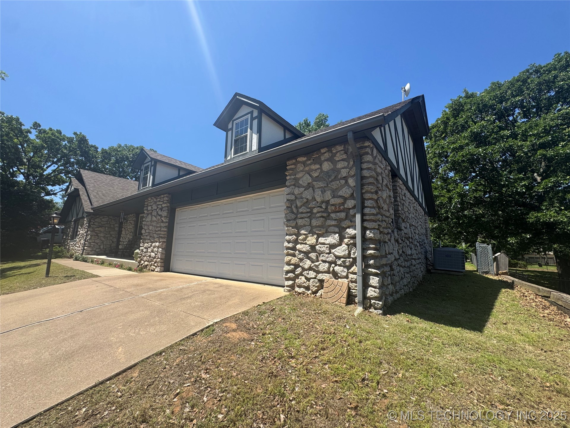 909 Bayshore Drive Property Photo 33