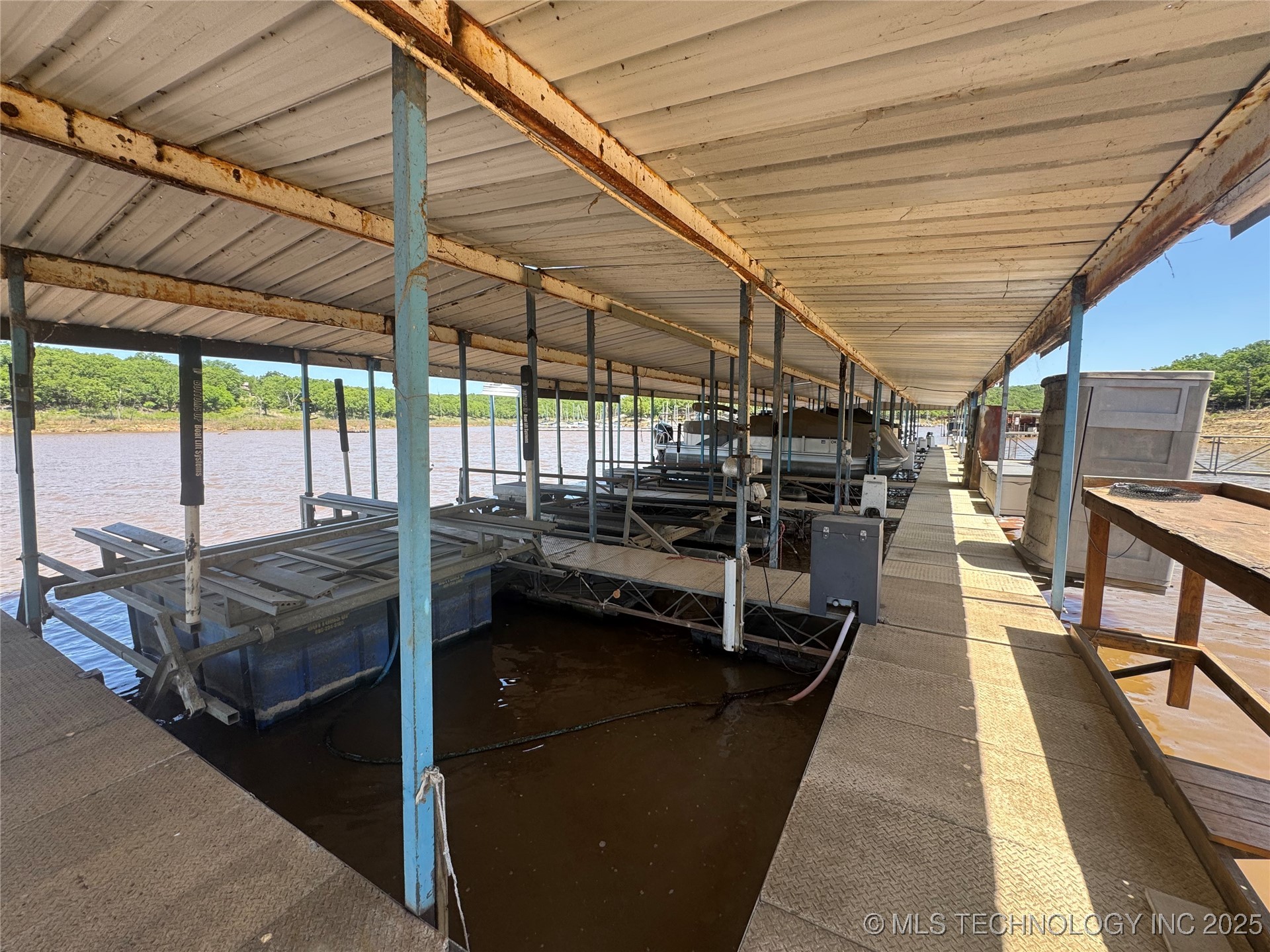 909 Bayshore Drive Property Photo 42