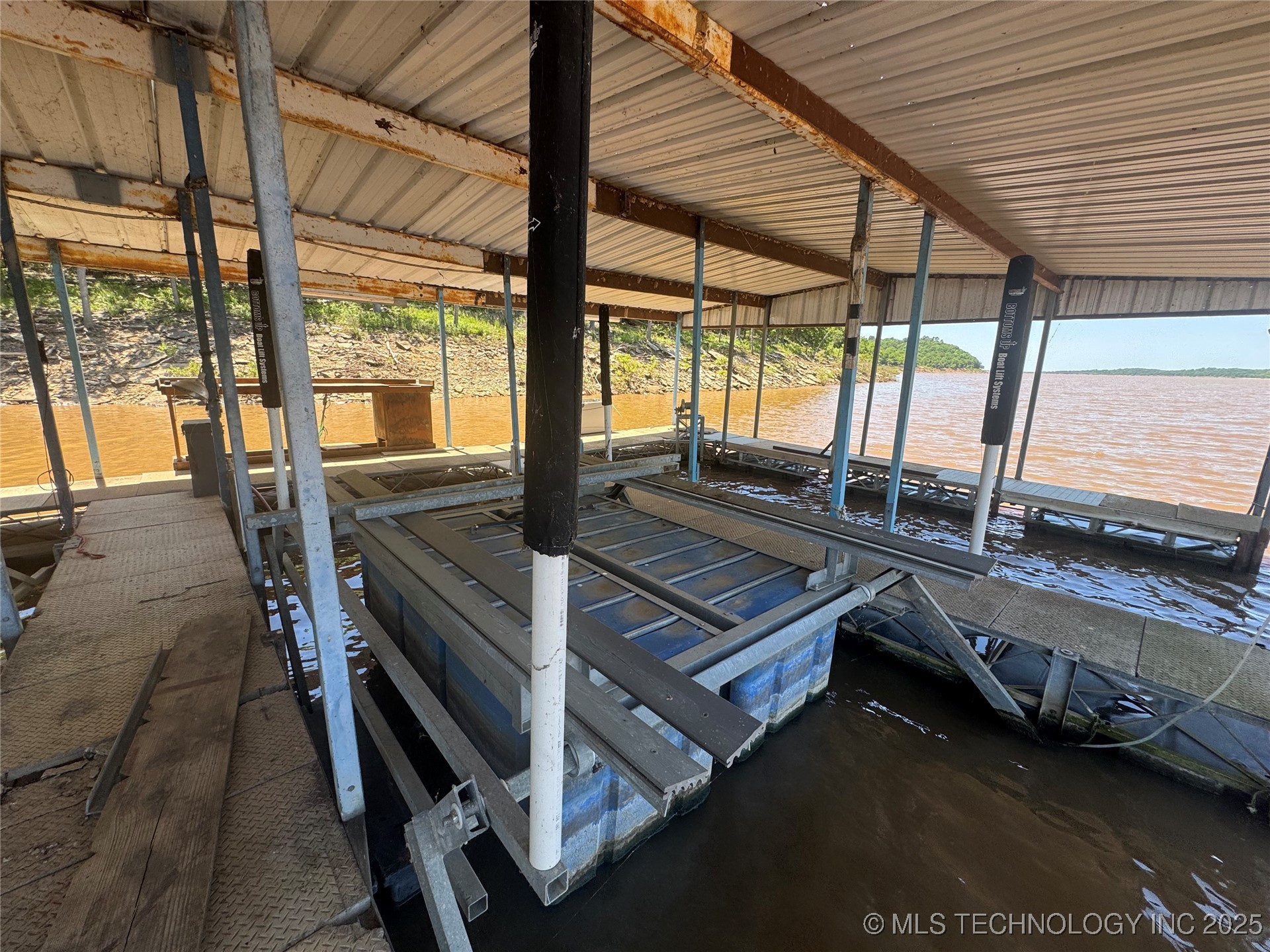 909 Bayshore Drive Property Photo 44