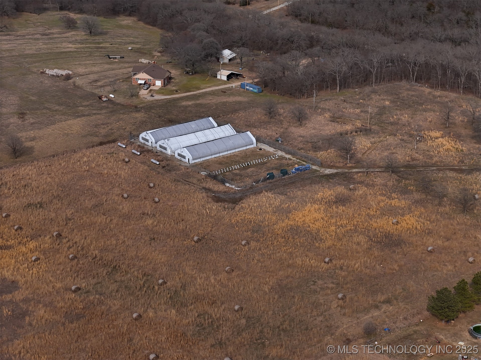 24833 S 200 Road Property Photo 6