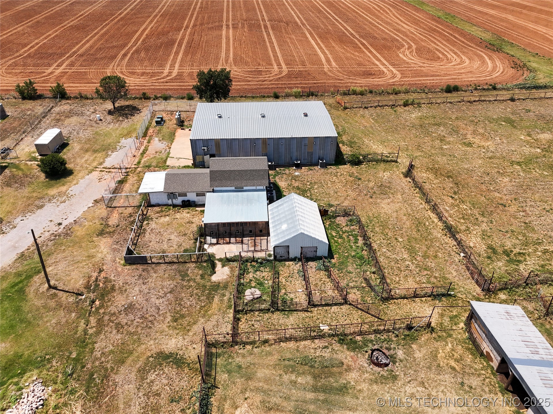 11614 W Rupe Property Photo 3