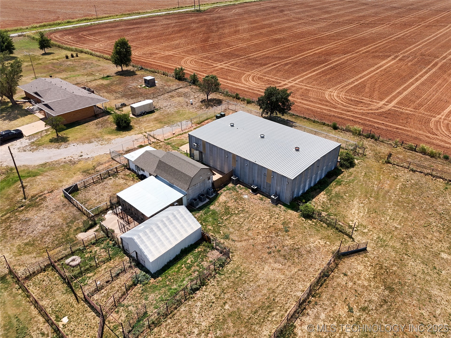 11614 W Rupe Property Photo 4