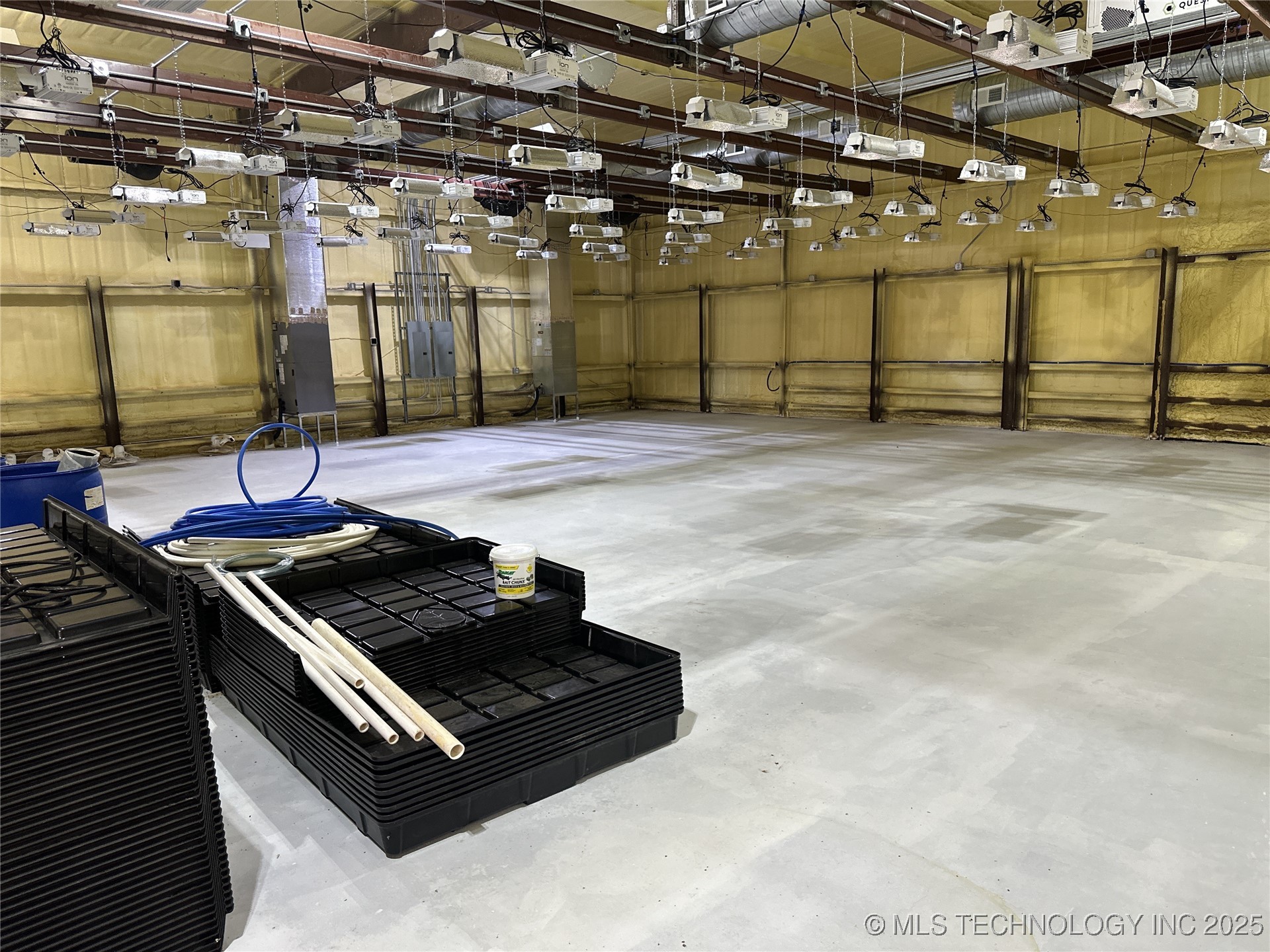 11614 W Rupe Property Photo 27