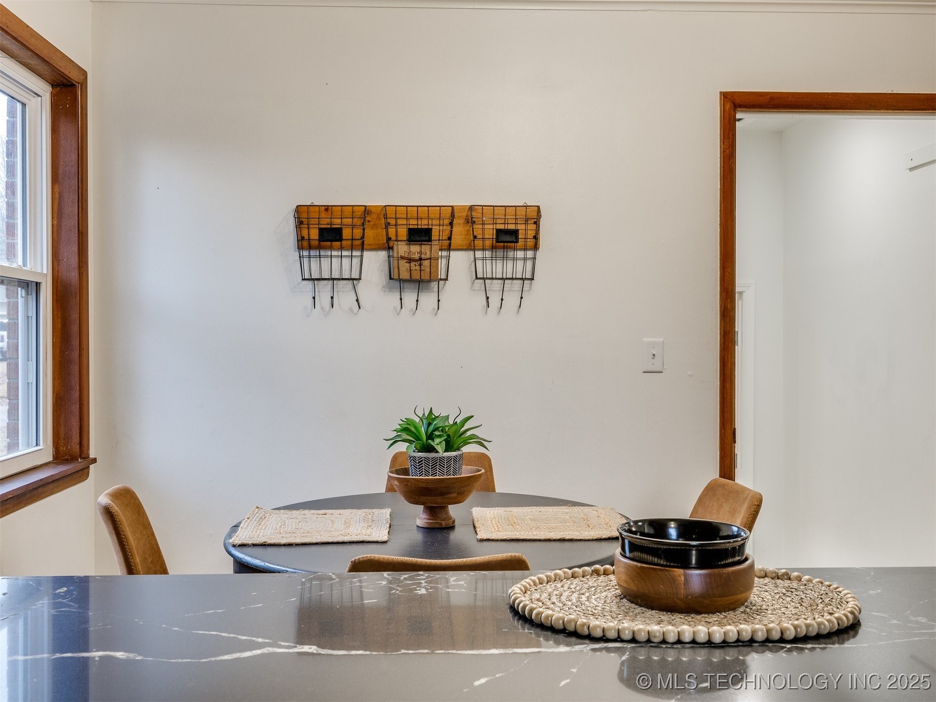 2528 E 57th Street Property Photo 30