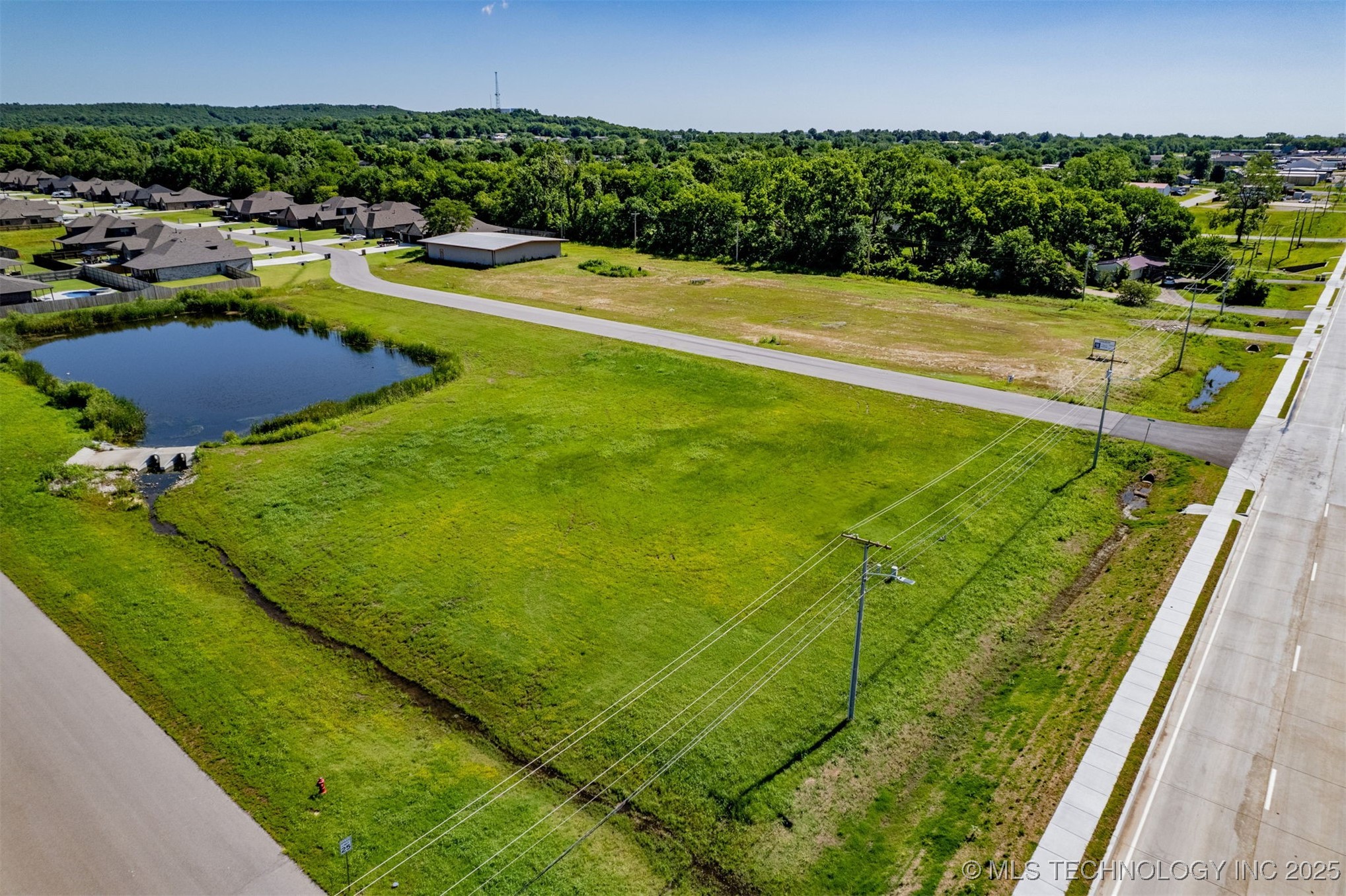 101 Castle Street Property Photo 2