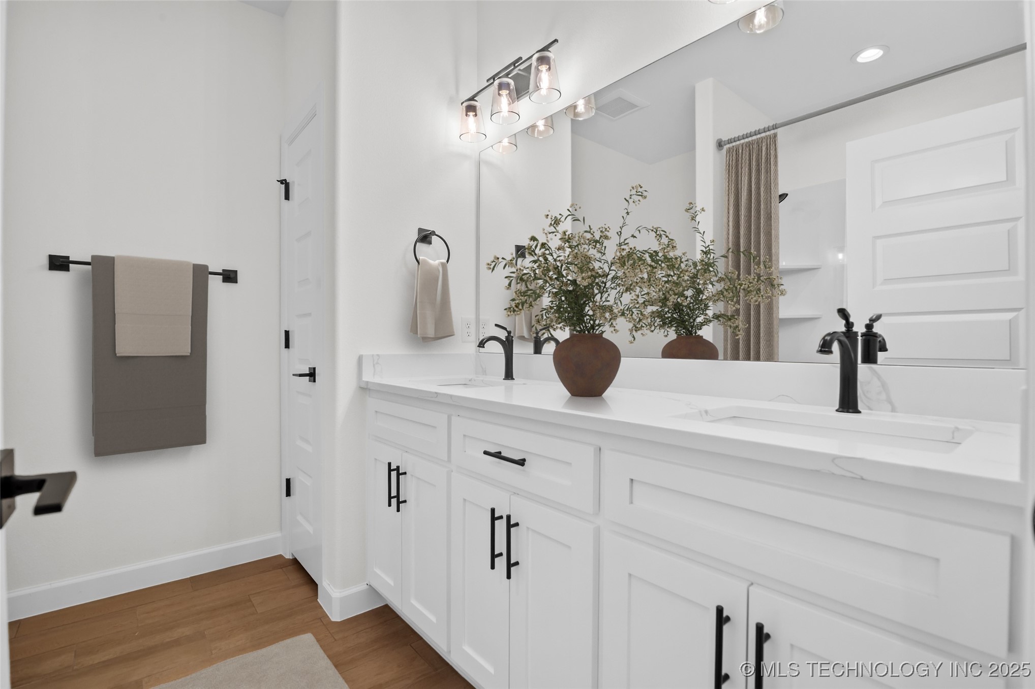 16321 E 101st Street North Property Photo 35