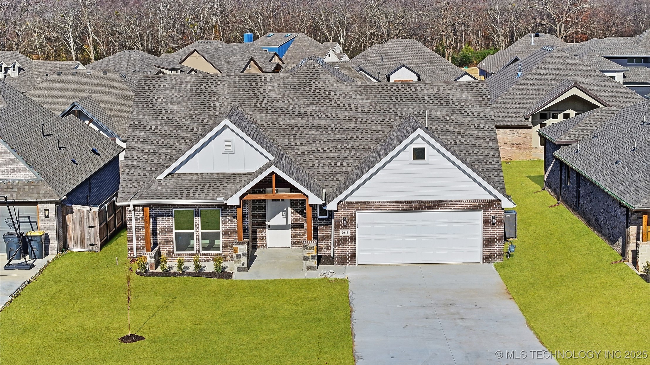 2045 E 130th Street S Property Photo 5