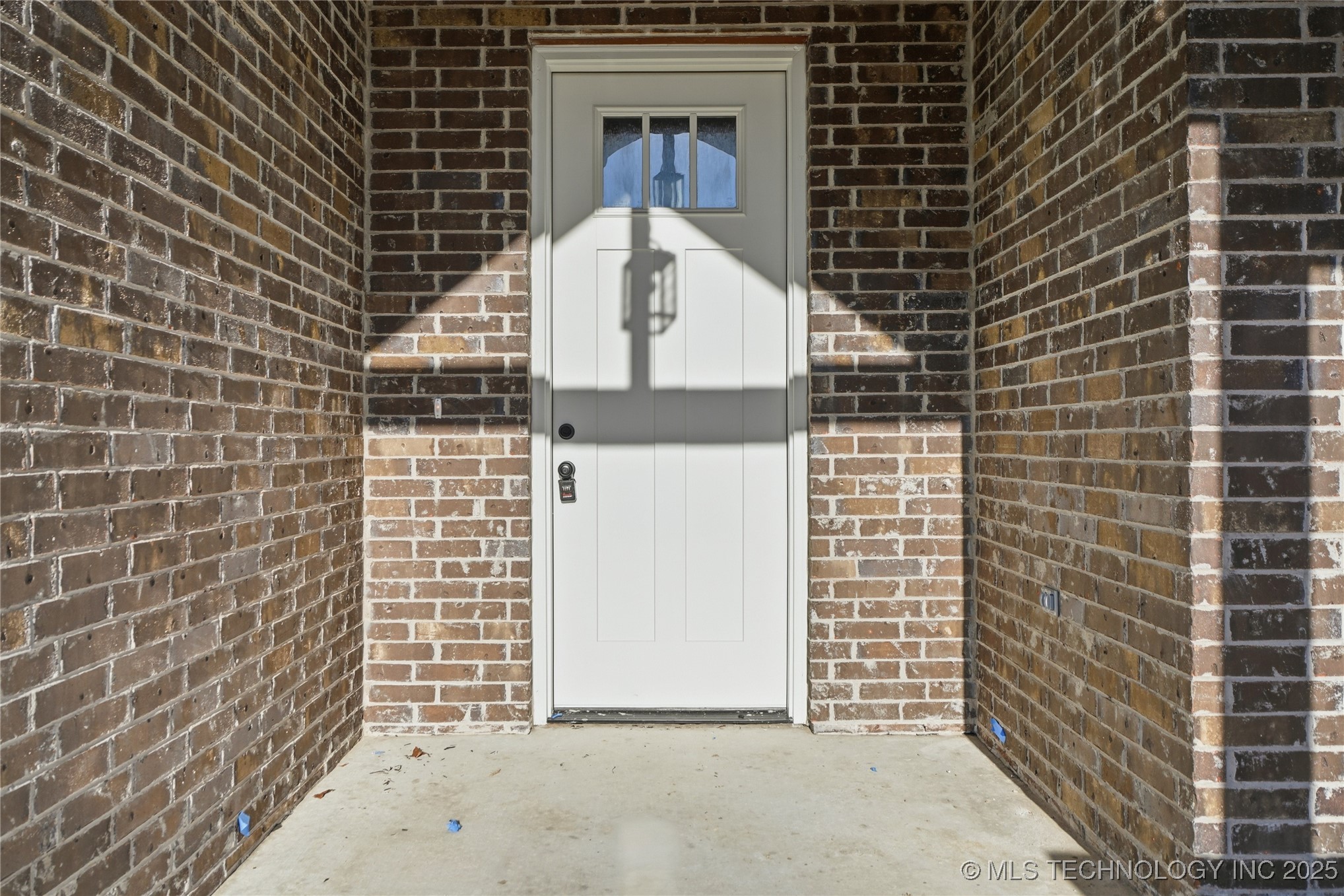 2045 E 130th Street S Property Photo 8