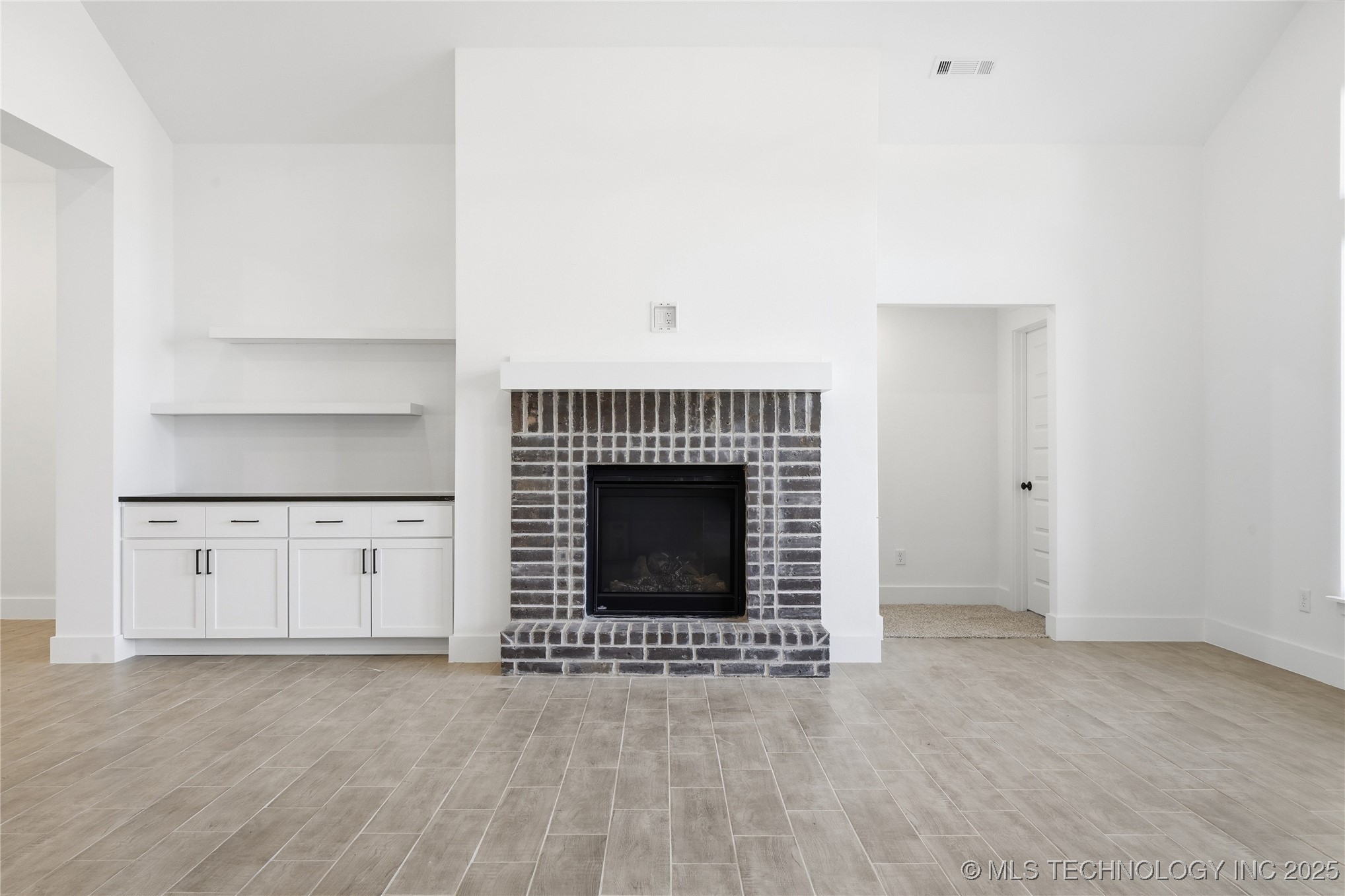 2045 E 130th Street S Property Photo 19